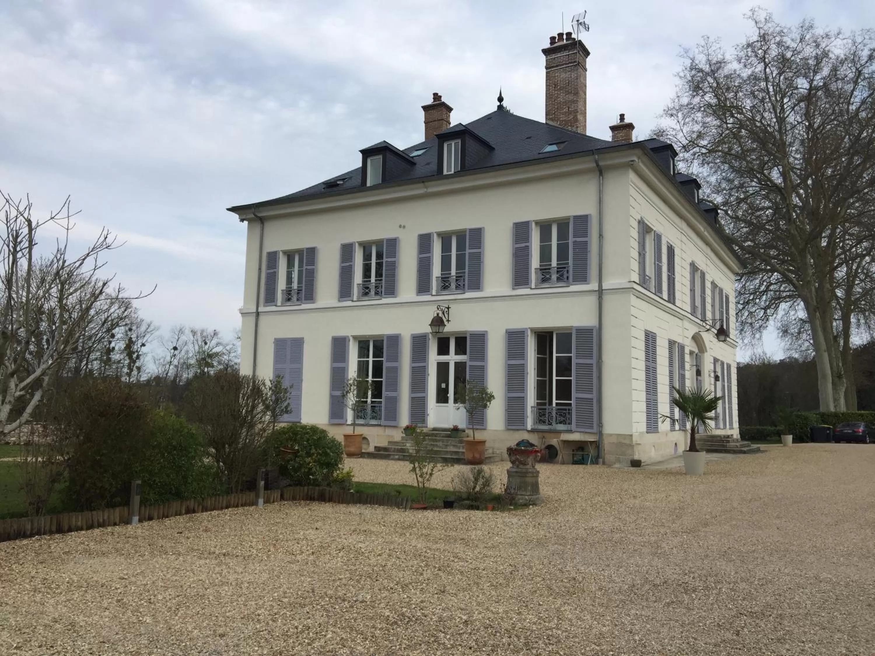 Staff in La Grande Maison