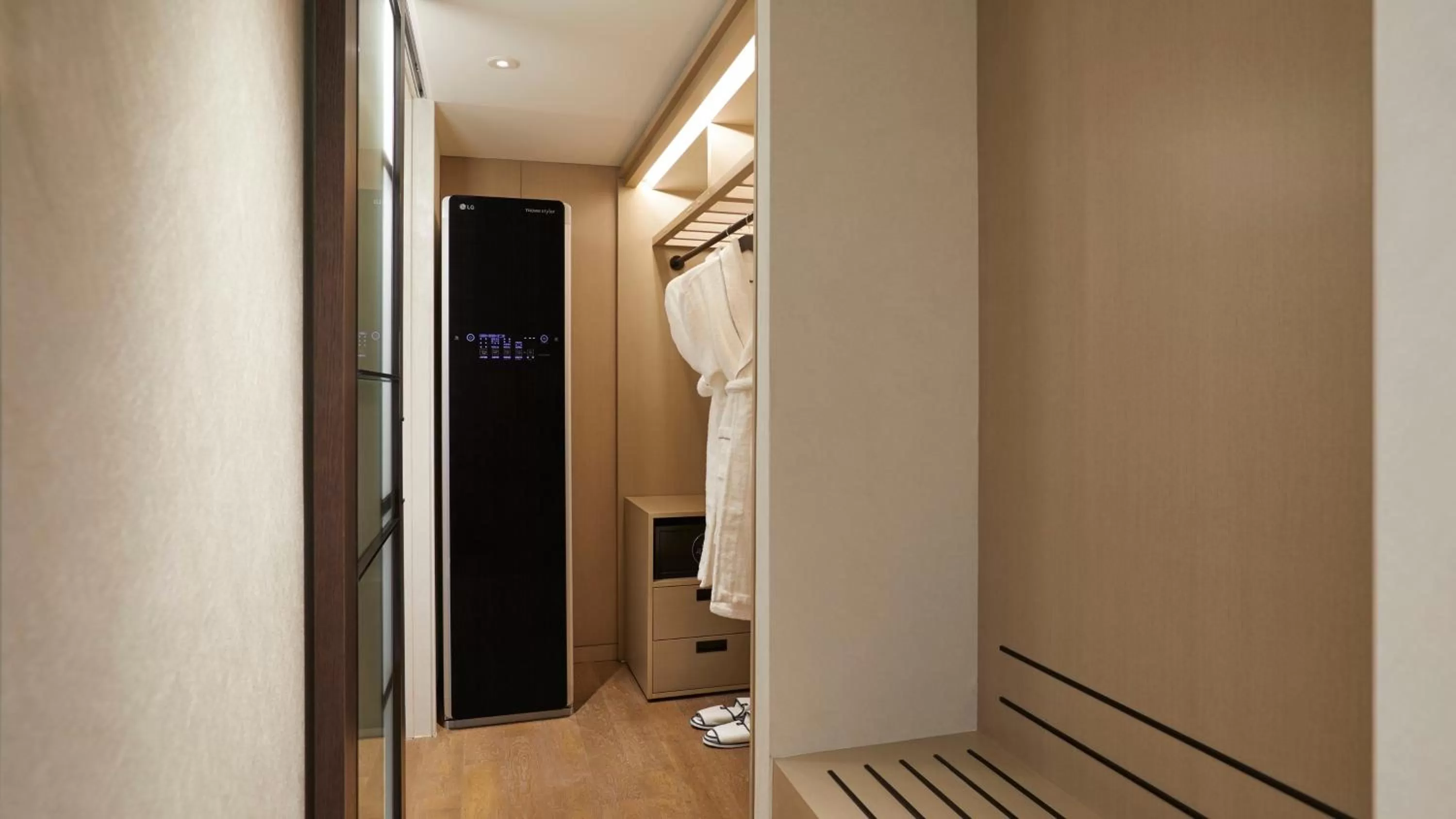 Bedroom in Grand InterContinental Seoul Parnas by IHG