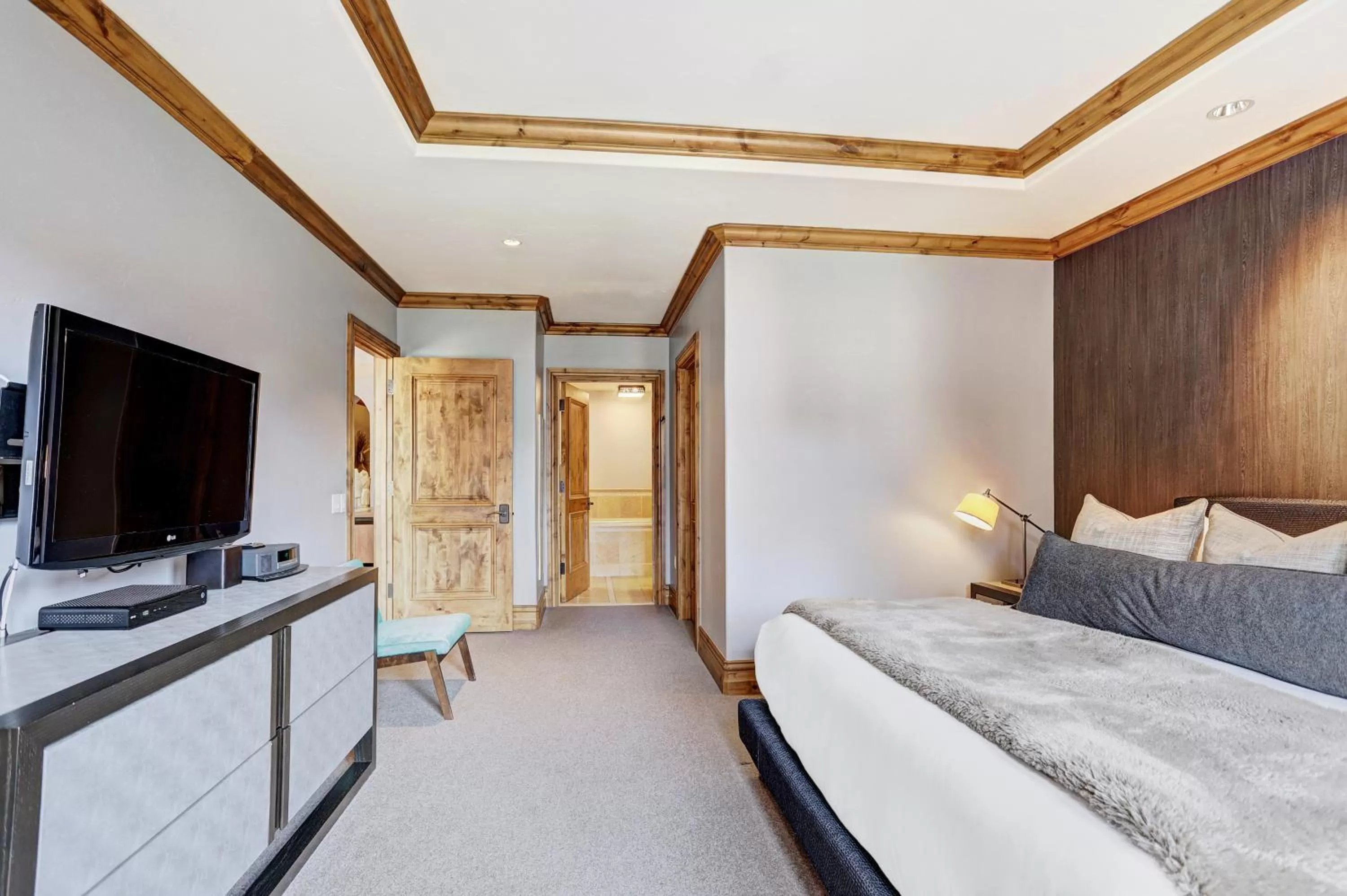 Bed in The Arrabelle at Vail Square, a RockResort