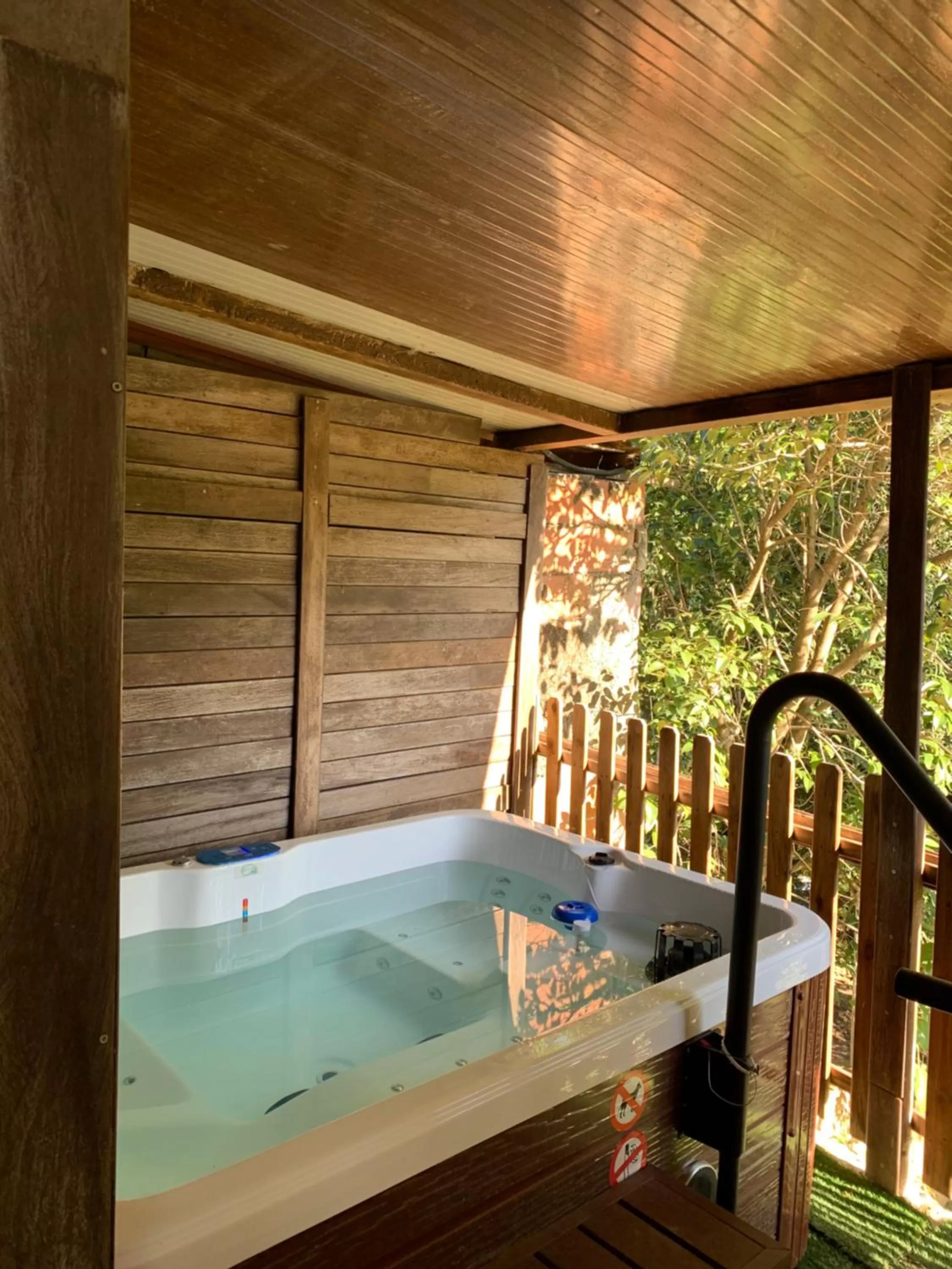 Hot Tub in Hotel Torre Barcelona