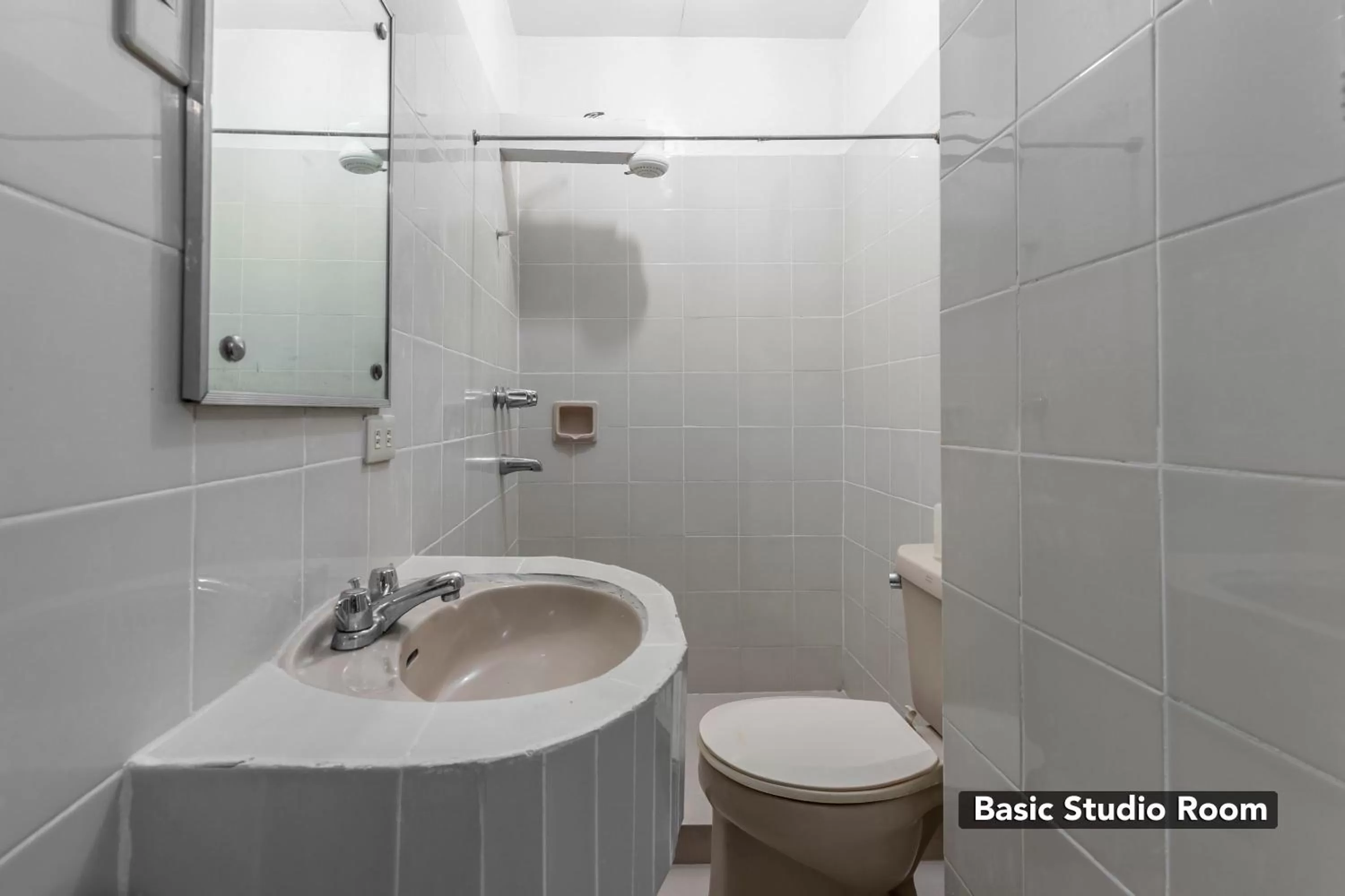 Bathroom in Victoria Mansions