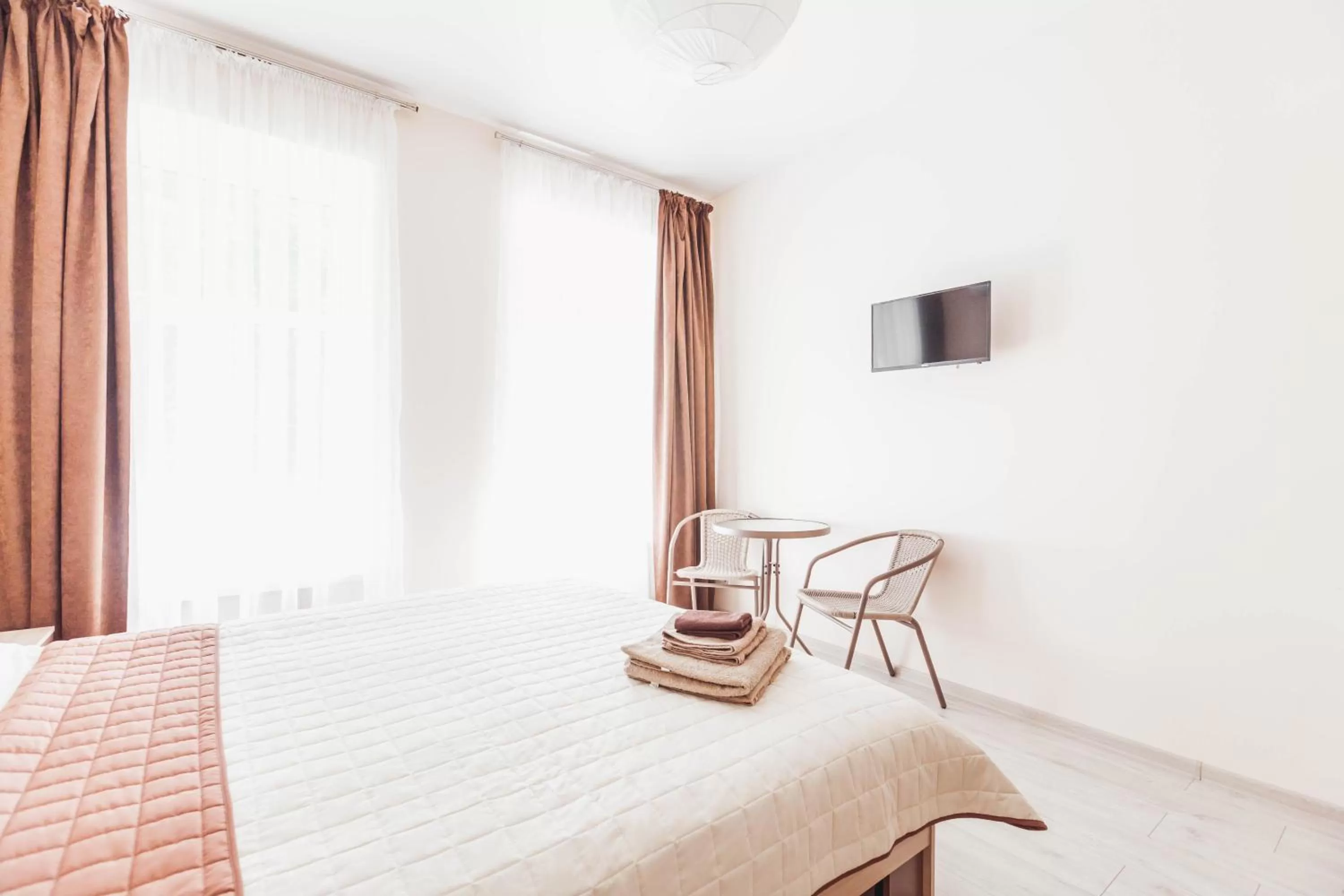 Bed in Apartments near Deribasovskaya