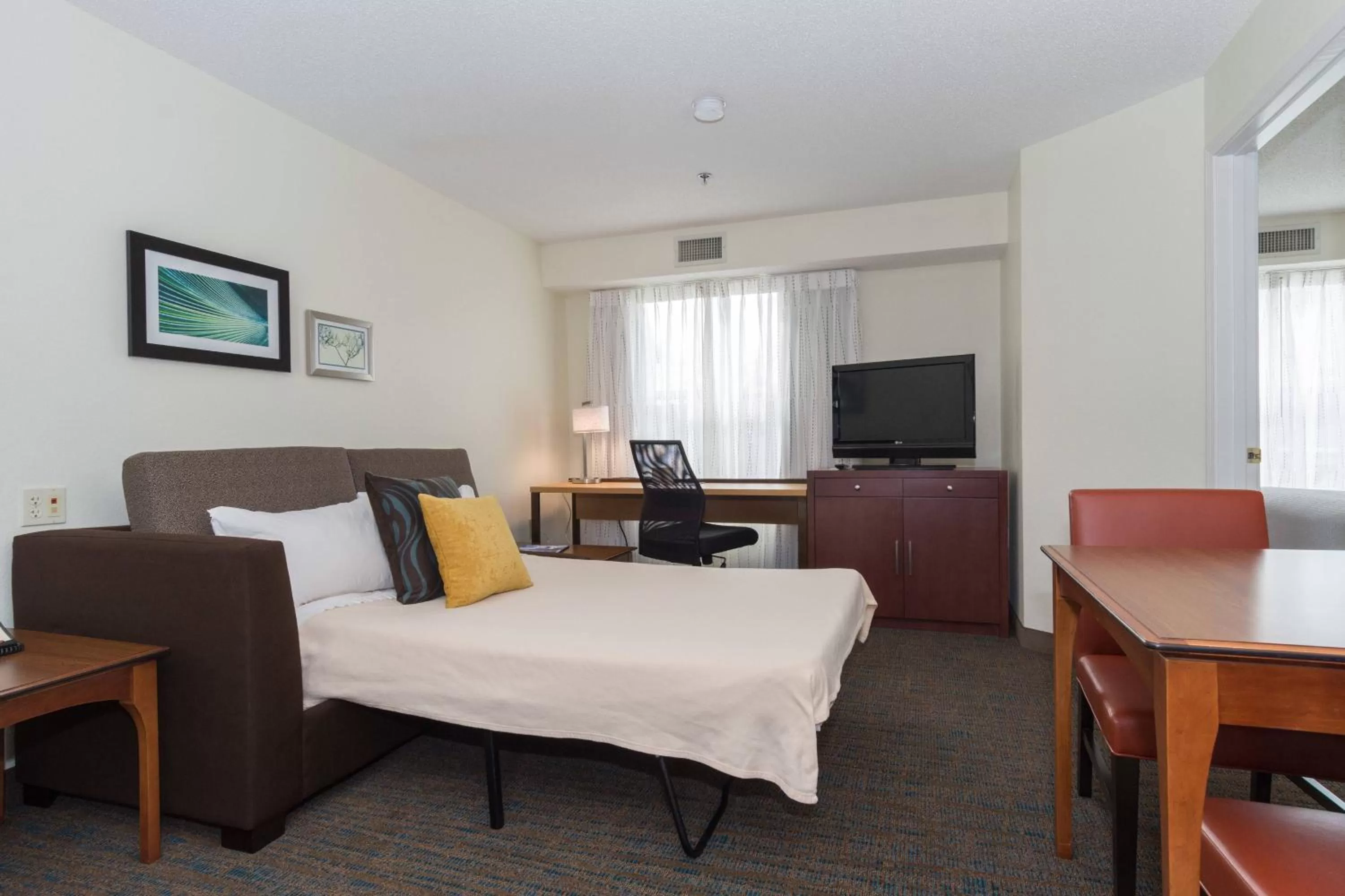 Photo of the whole room, Bed in Residence Inn by Marriott Lake Norman