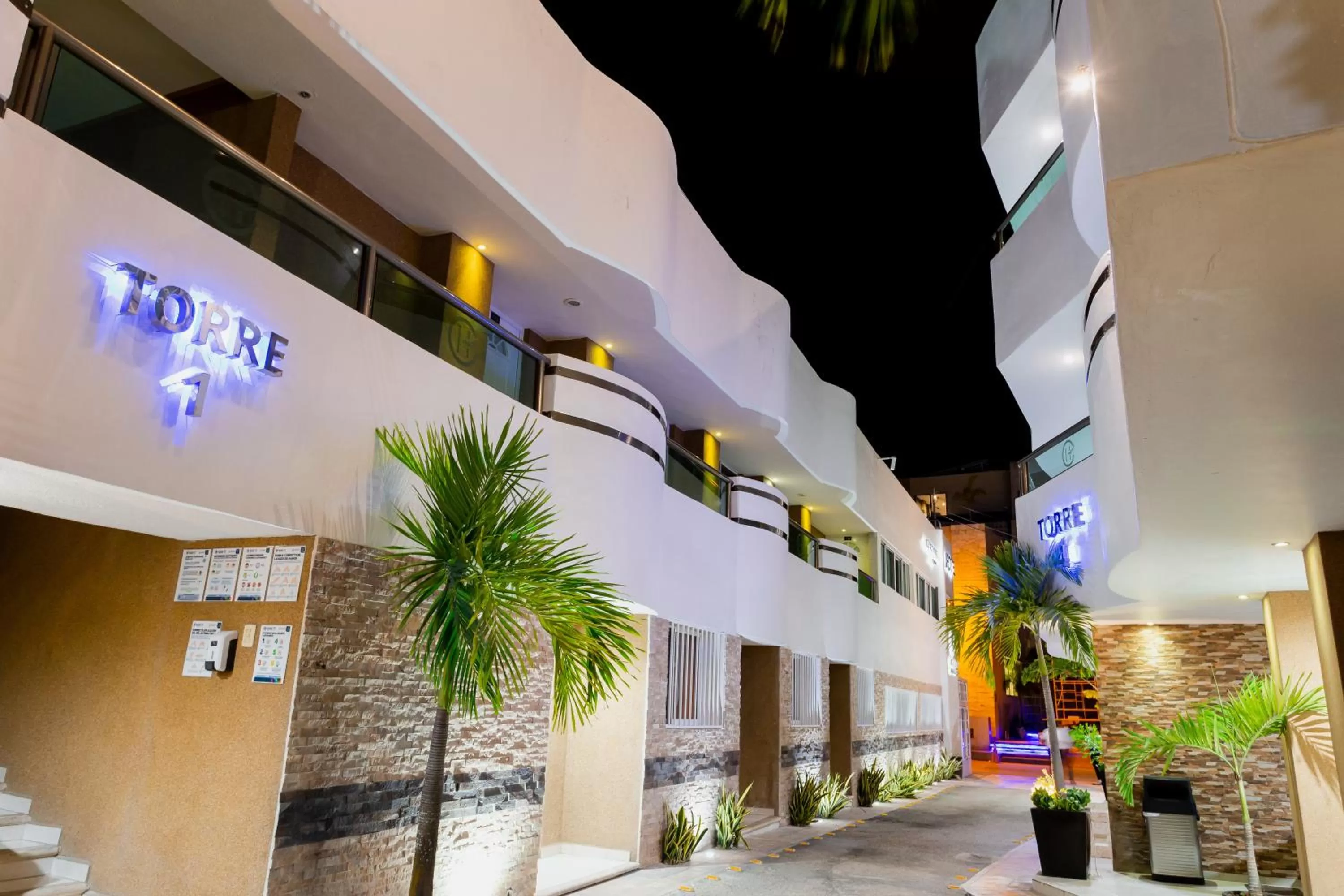 Hotel & Suites Country Valladolid