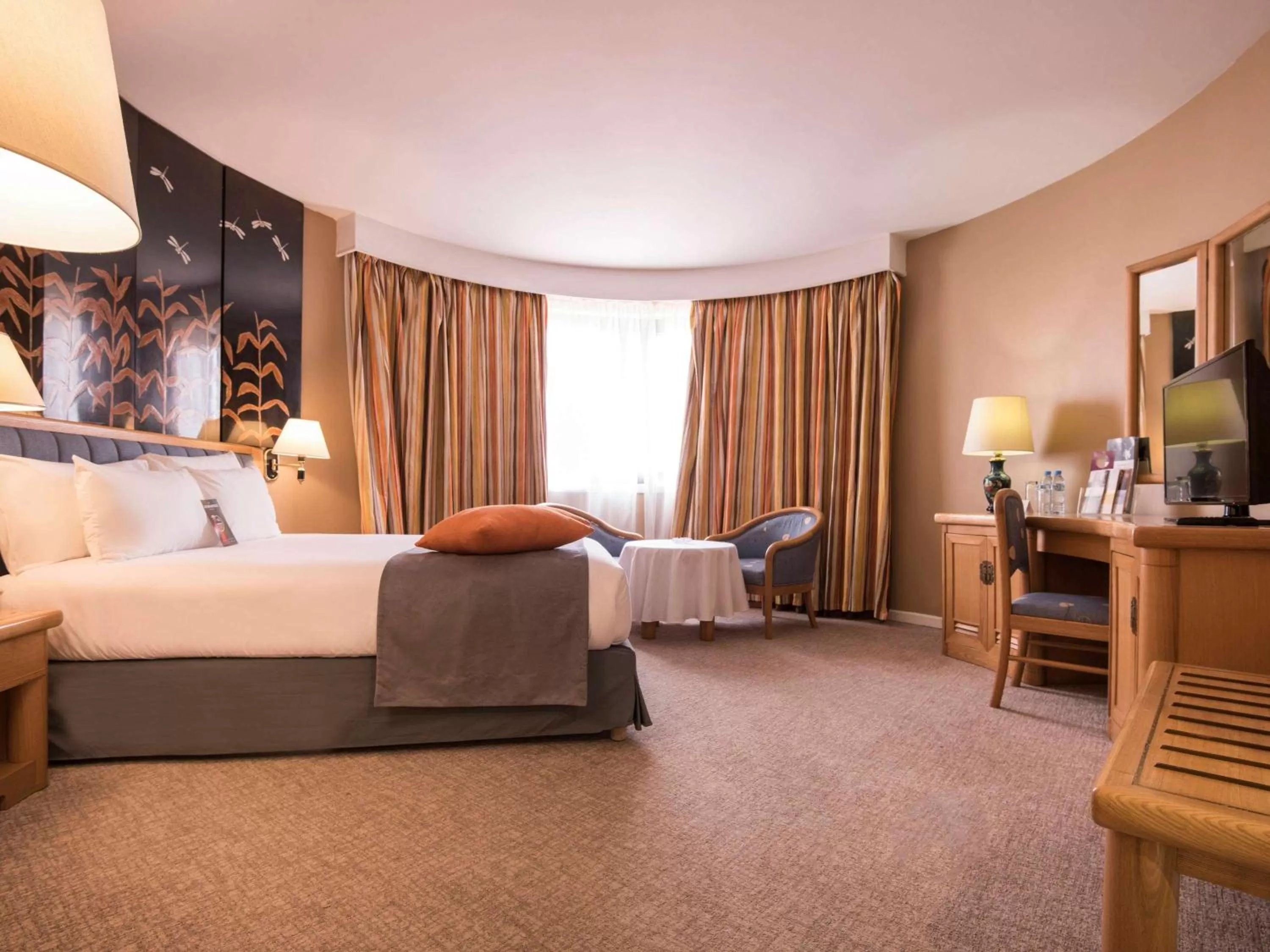 Photo of the whole room, Bed in Hotel Mercure Alger Aéroport