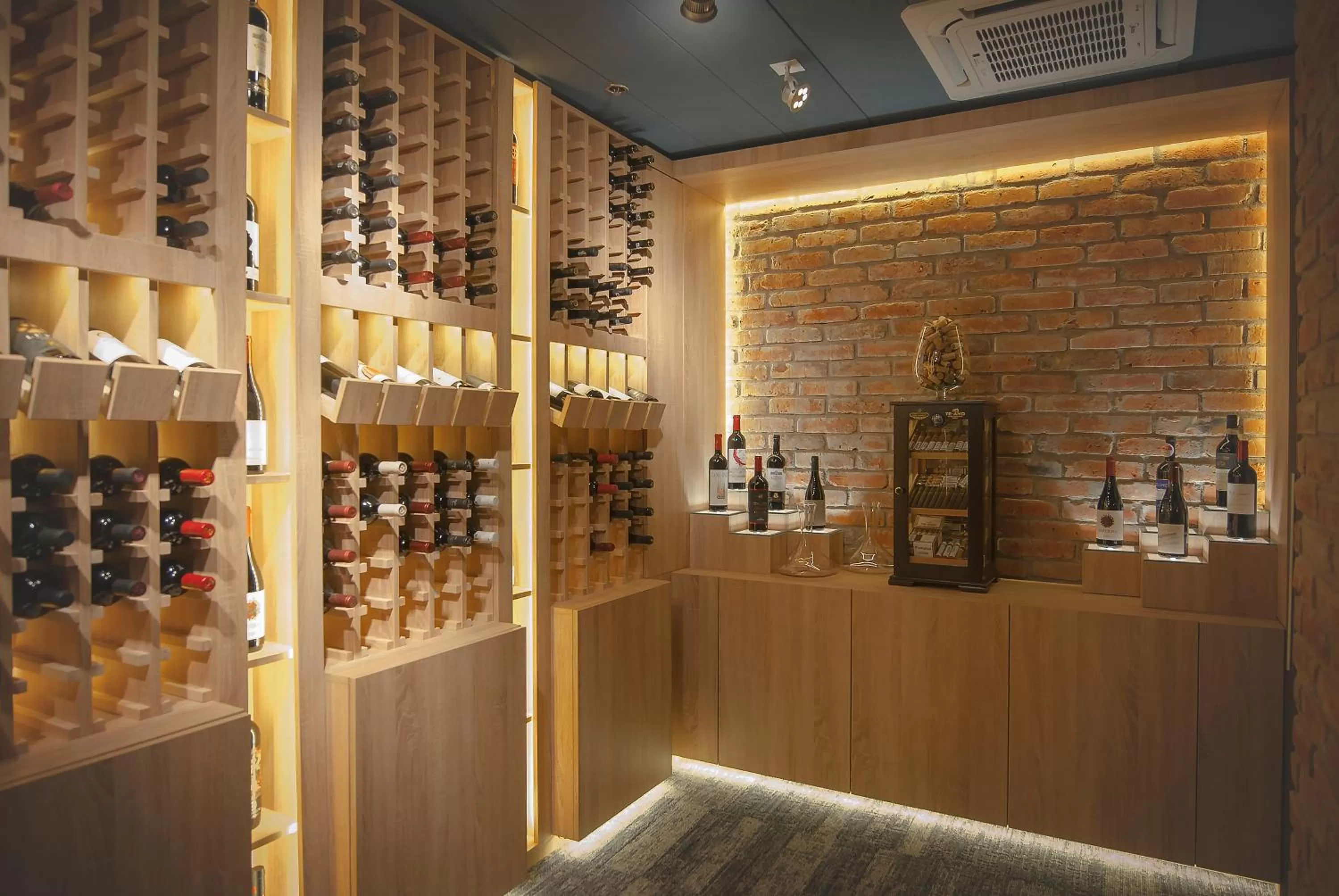 Restaurant/places to eat in Ramada by Wyndham Oradea