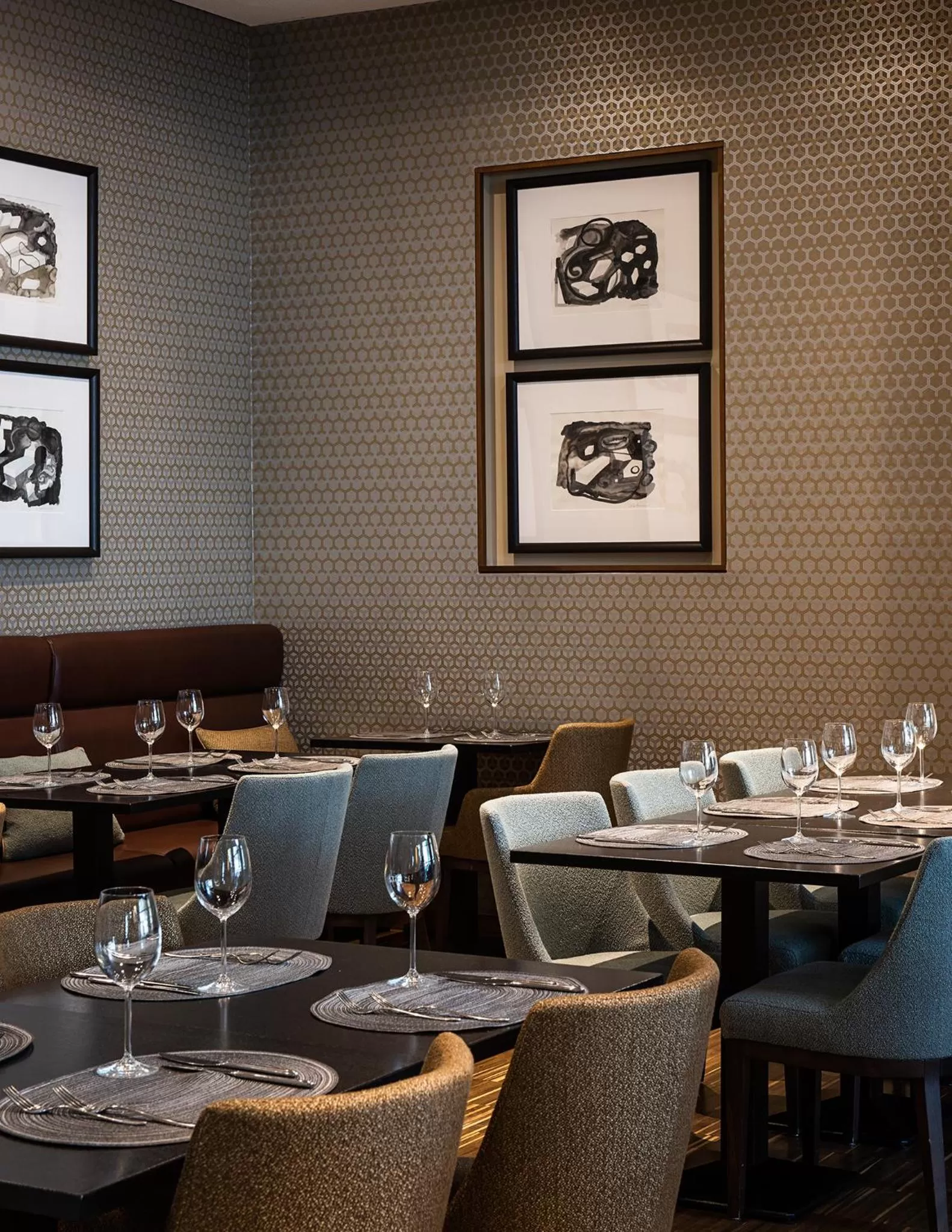 Restaurant/places to eat in AMERON Köln Hotel Regent