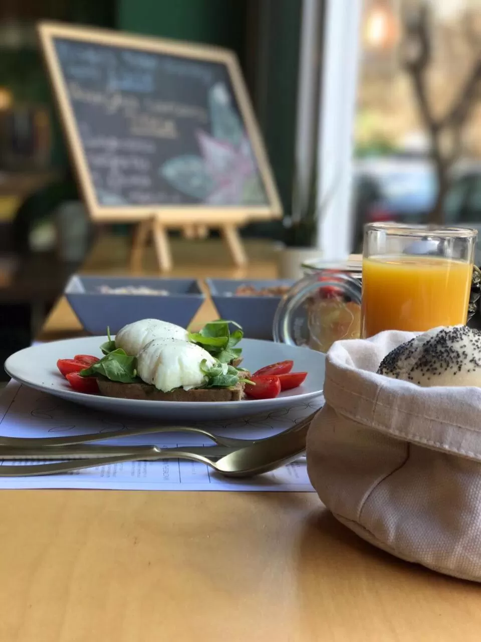 Restaurant/places to eat in Colors Urban Hotel Thessaloniki