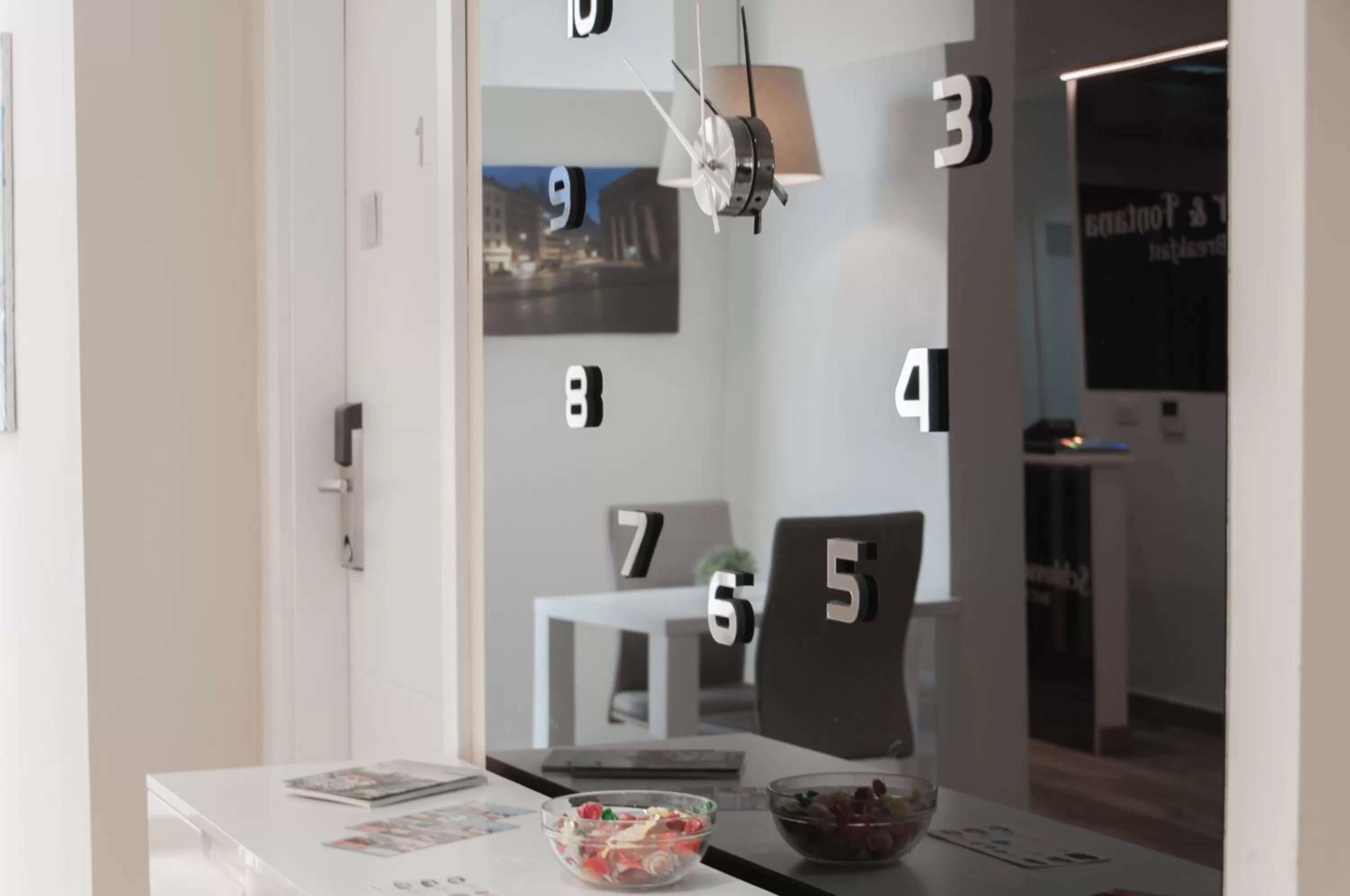 TV/Entertainment Center in B&B Fontana