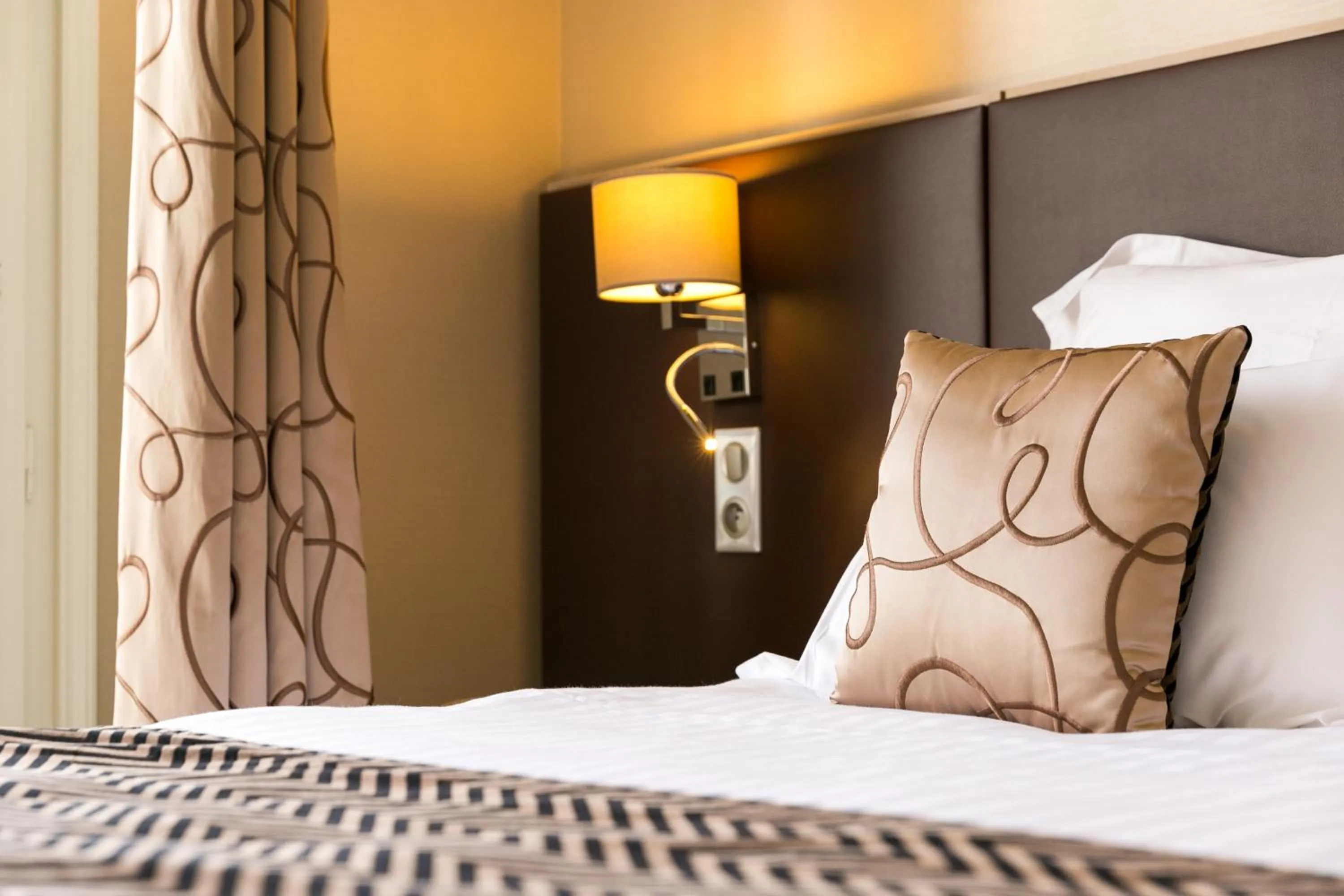 Standard Double Room with Sea View and Balcony in Le Goyen