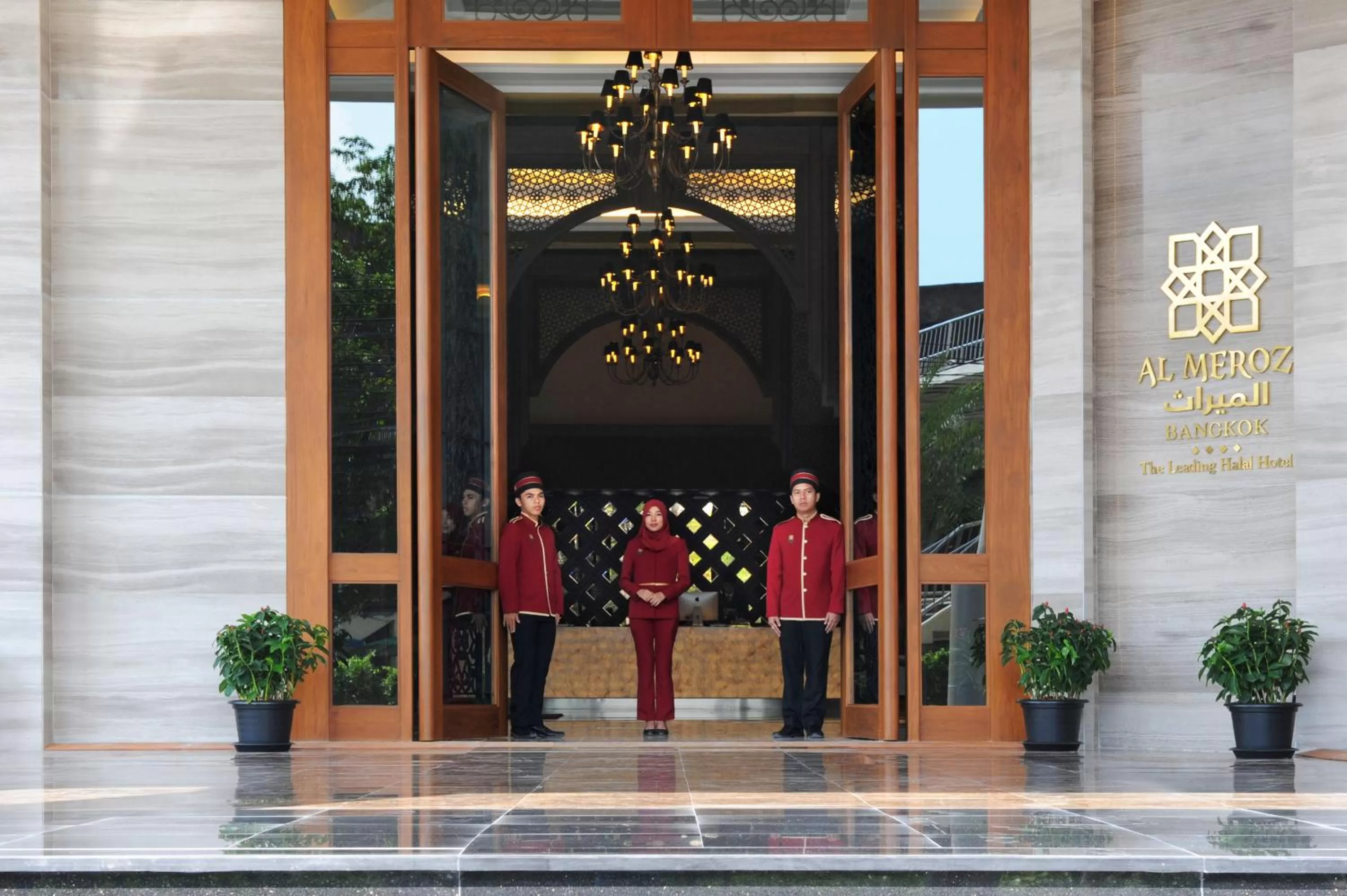 Staff in Al Meroz Hotel Bangkok - The Leading Halal Hotel
