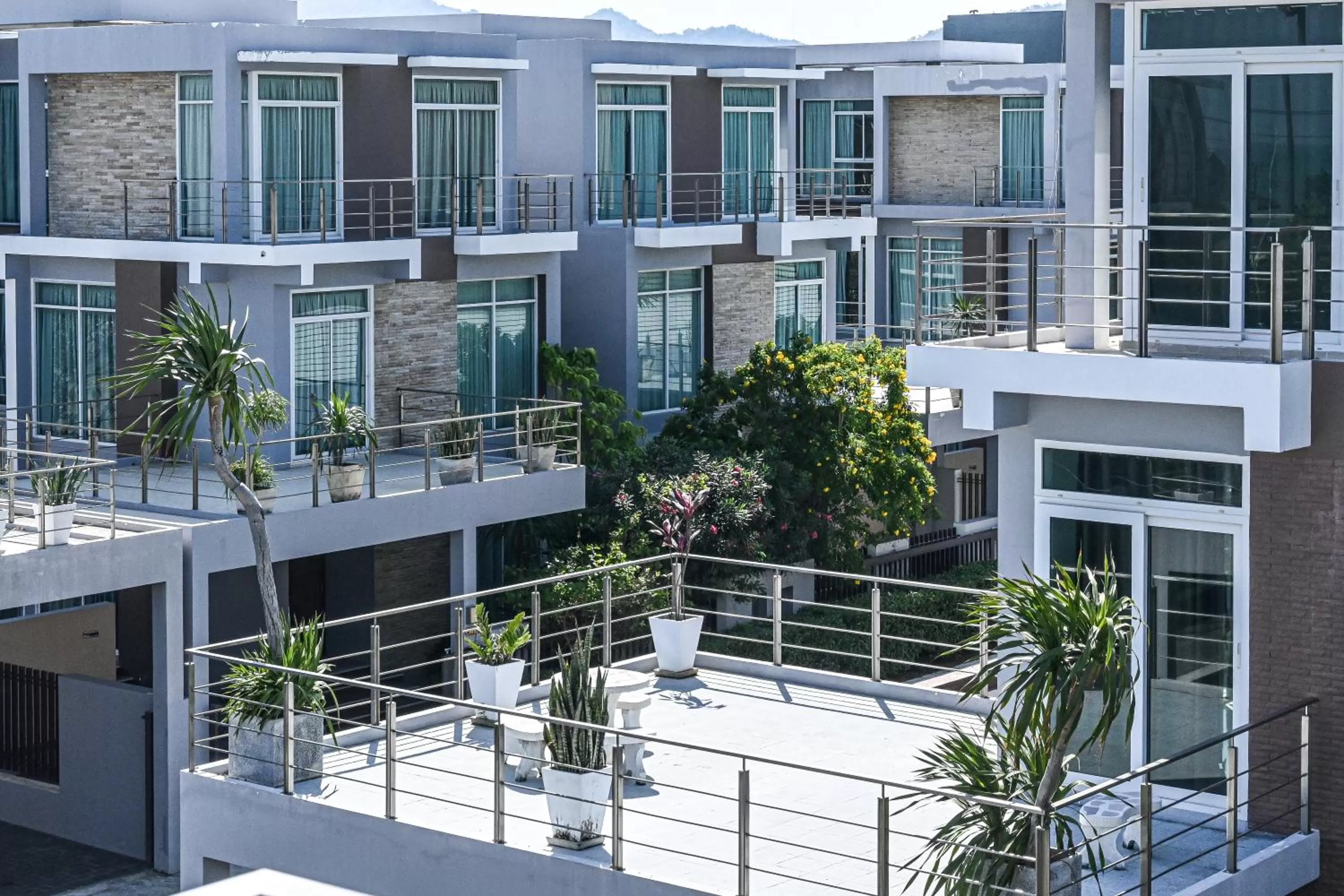 Property building in Golden Sea Hua Hin - SHA Extra Plus