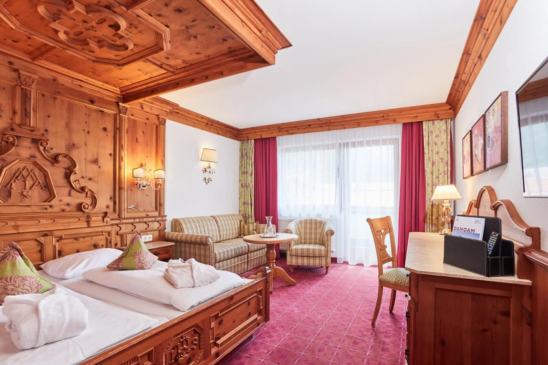 Photo of the whole room, Bed in Luxury All Inclusive Resort Schwarzbrunn 4 Sterne Superior