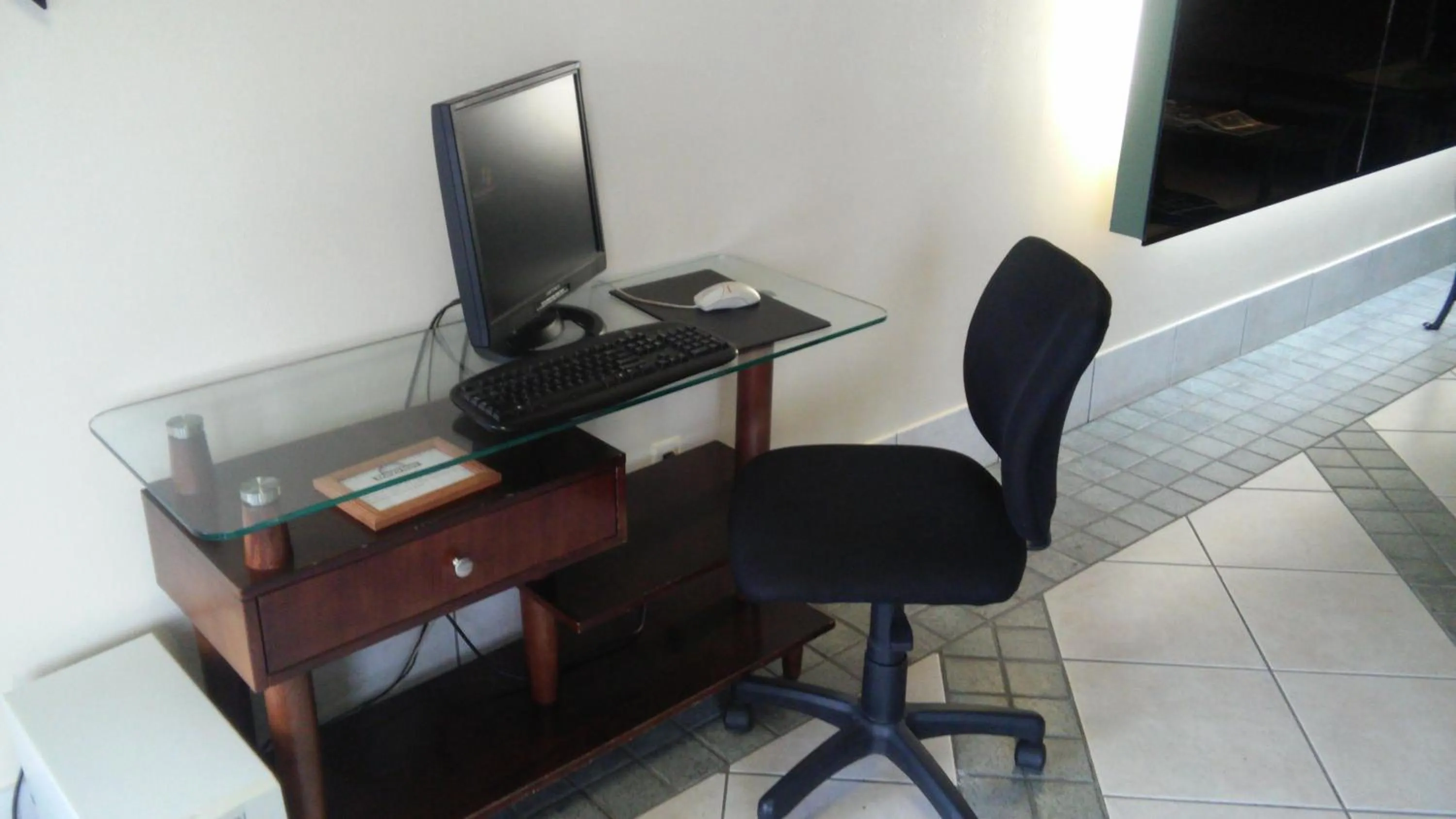 Business facilities in Days Inn by Wyndham Albion