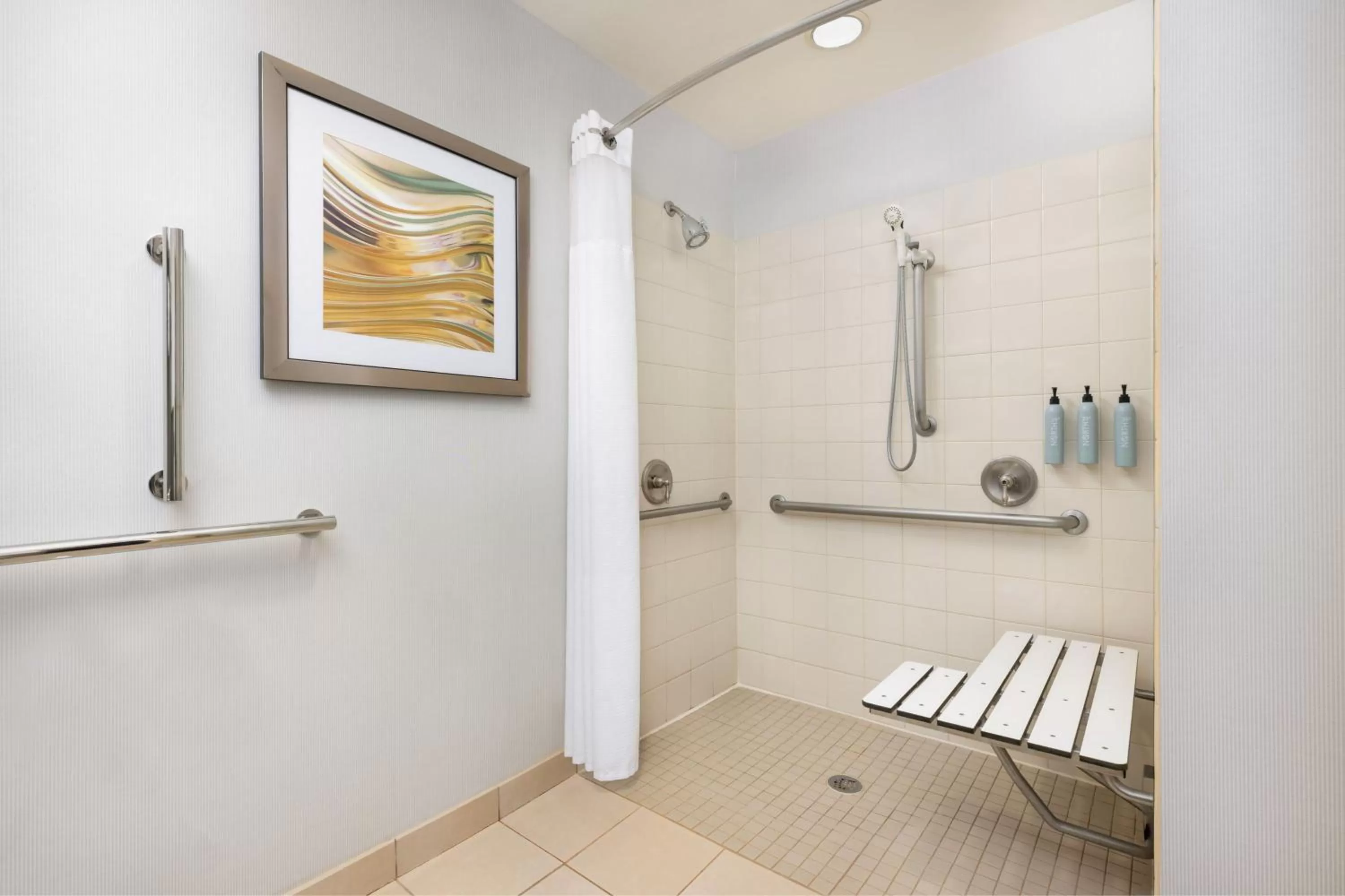 Bathroom in Courtyard by Marriott Potomac Mills Woodbridge