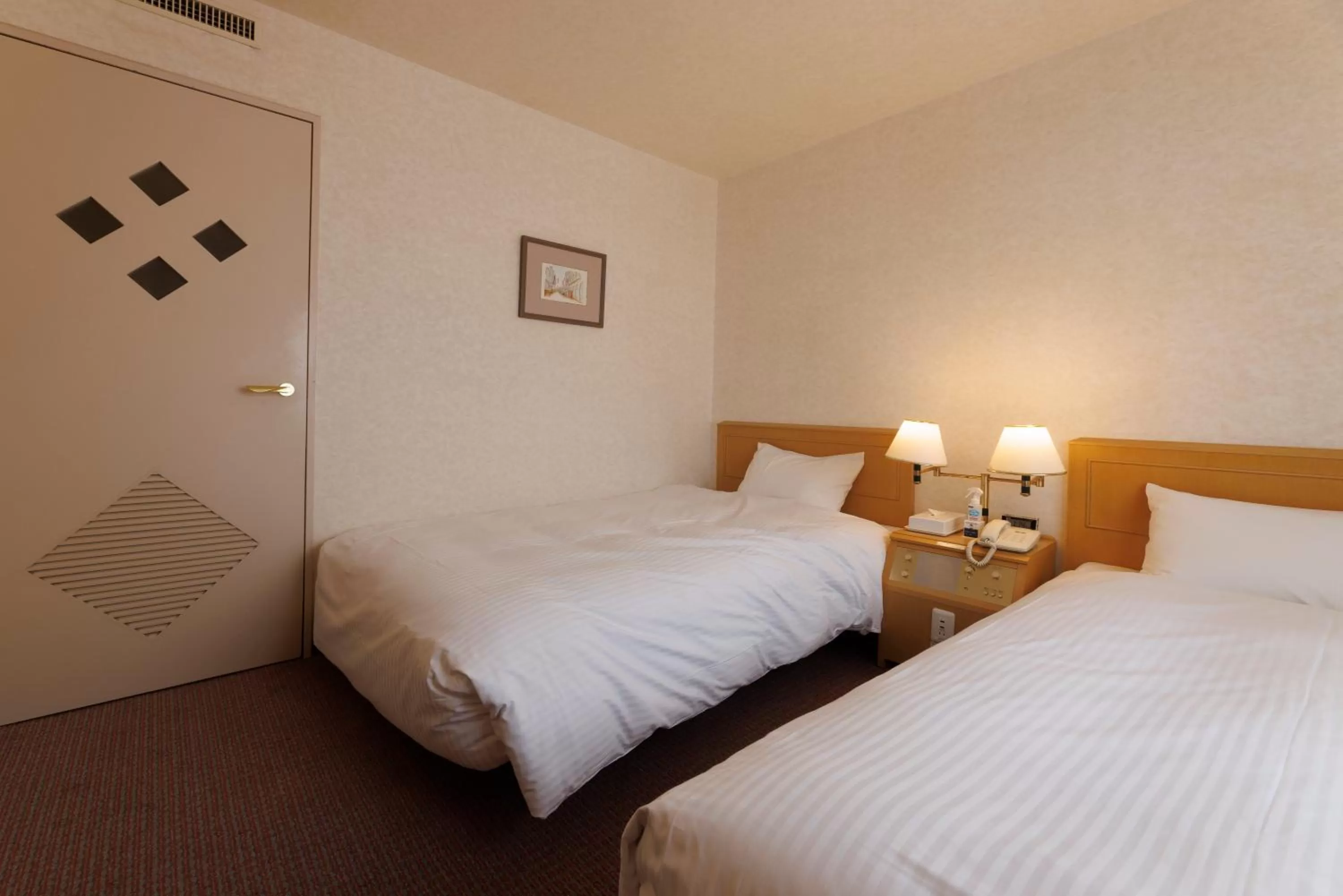 Photo of the whole room, Bed in Shimonoseki Station West Washington Hotel Plaza