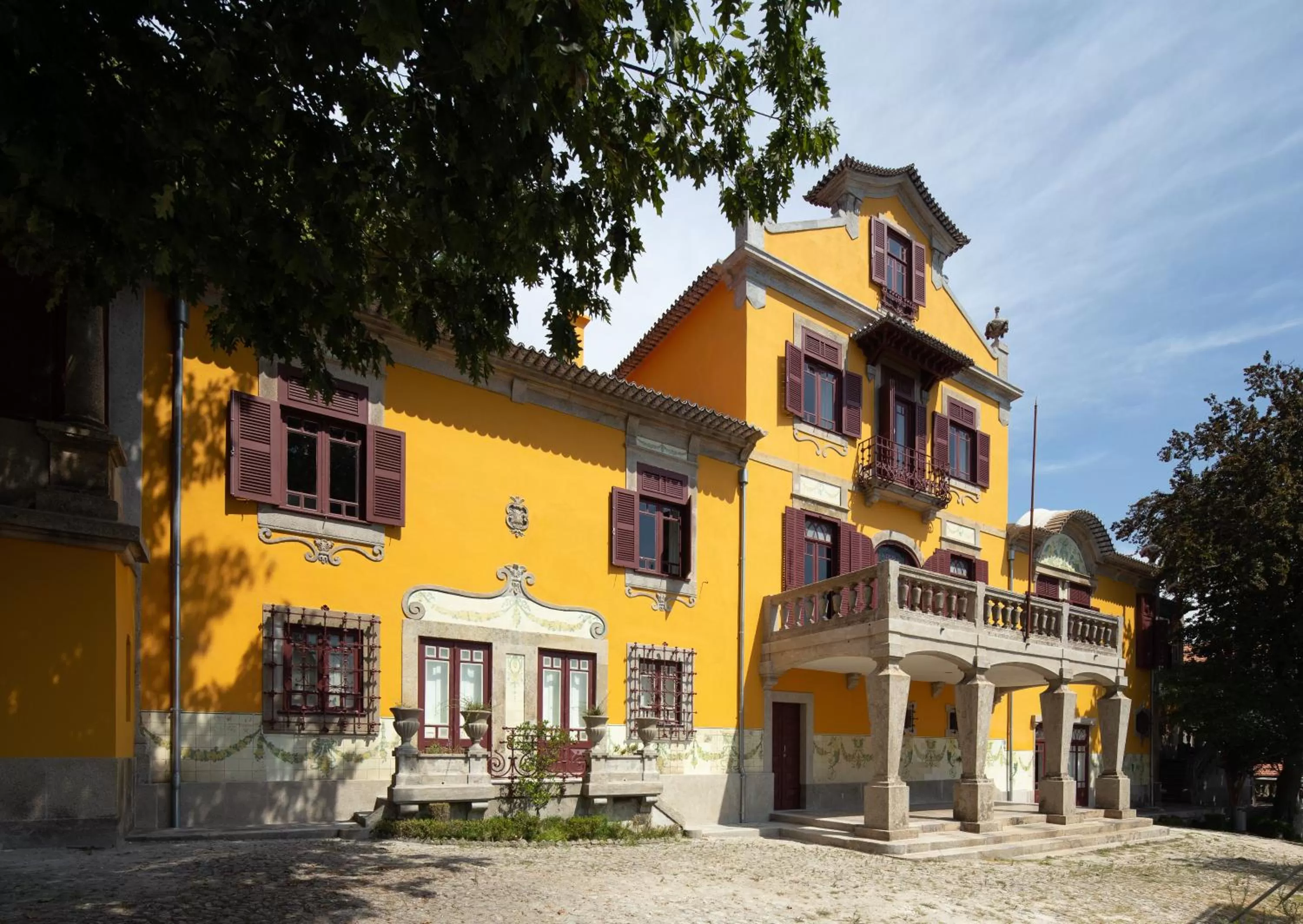 Nearby landmark in House of Artists