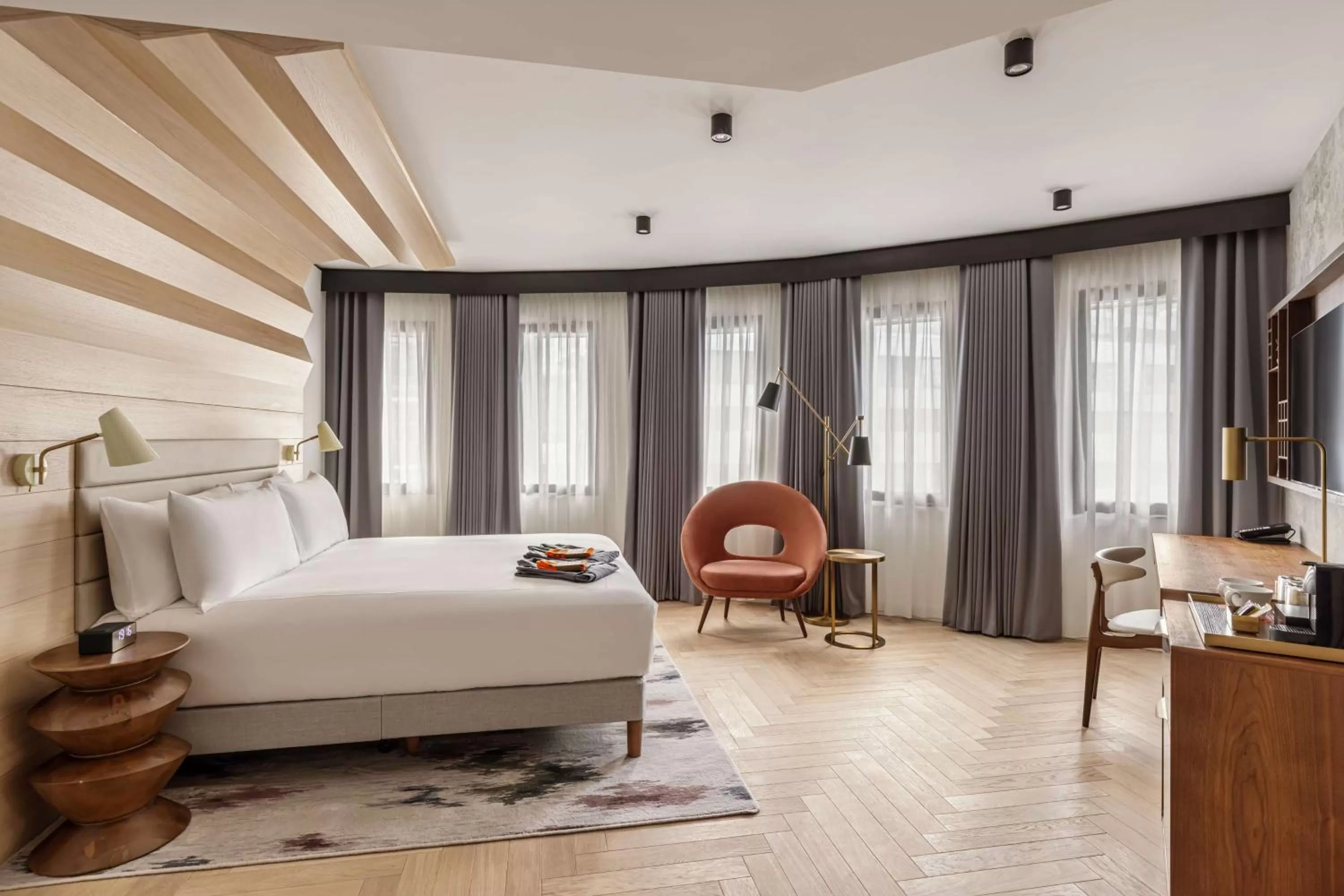 Bedroom, Bed in Canopy by Hilton London City