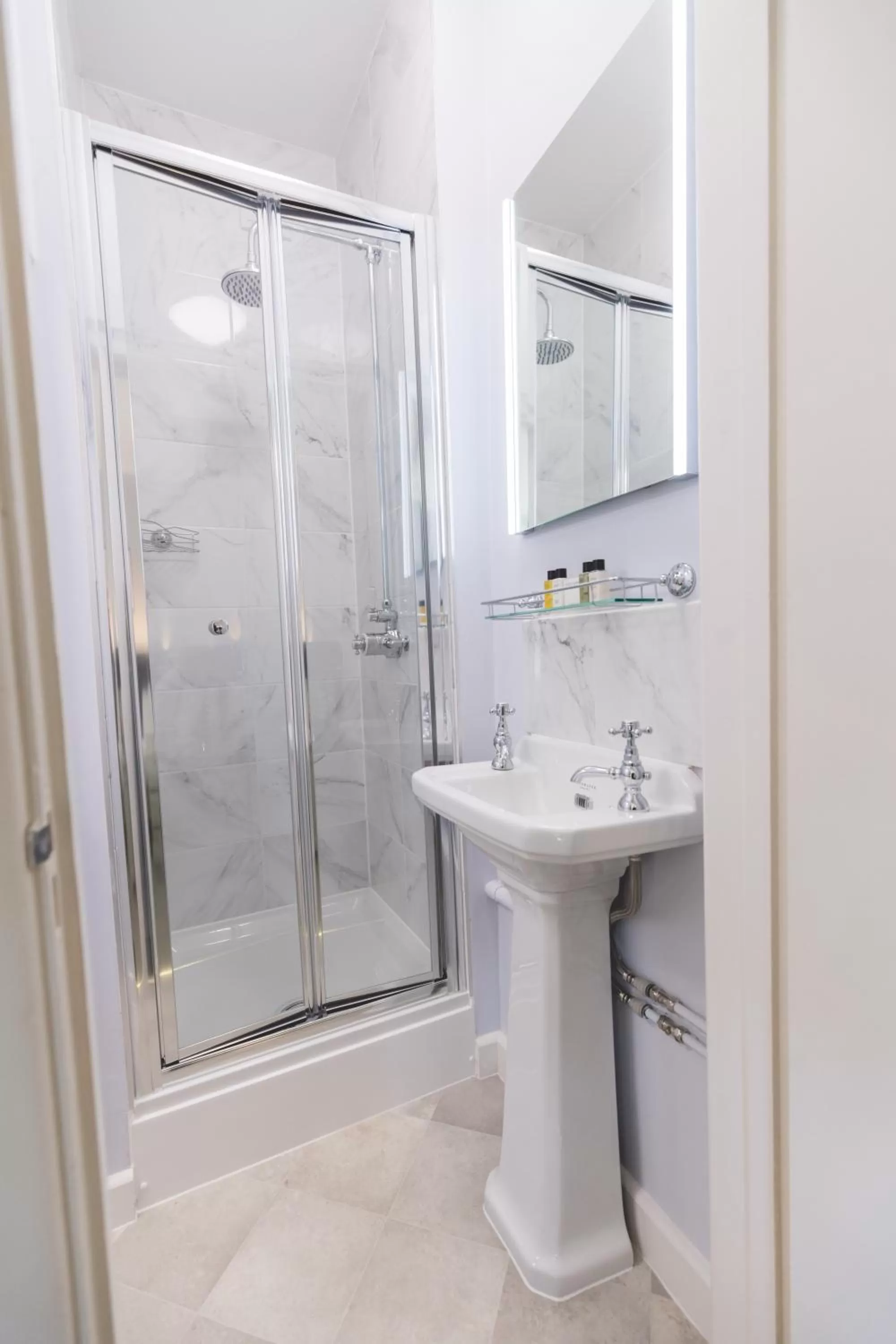 Shower in The Old Vicarage Hotel & Restaurant