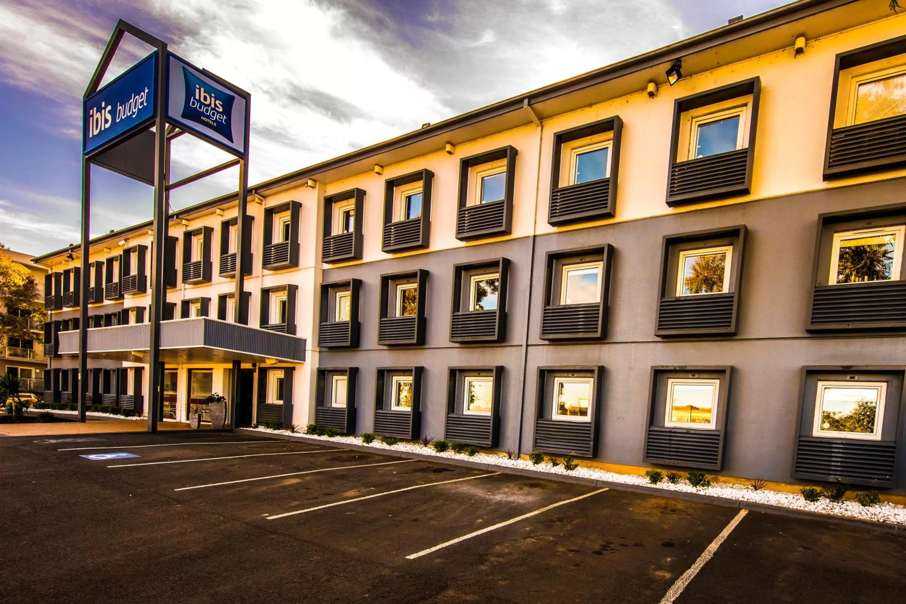 Property building in ibis Budget - Campbelltown