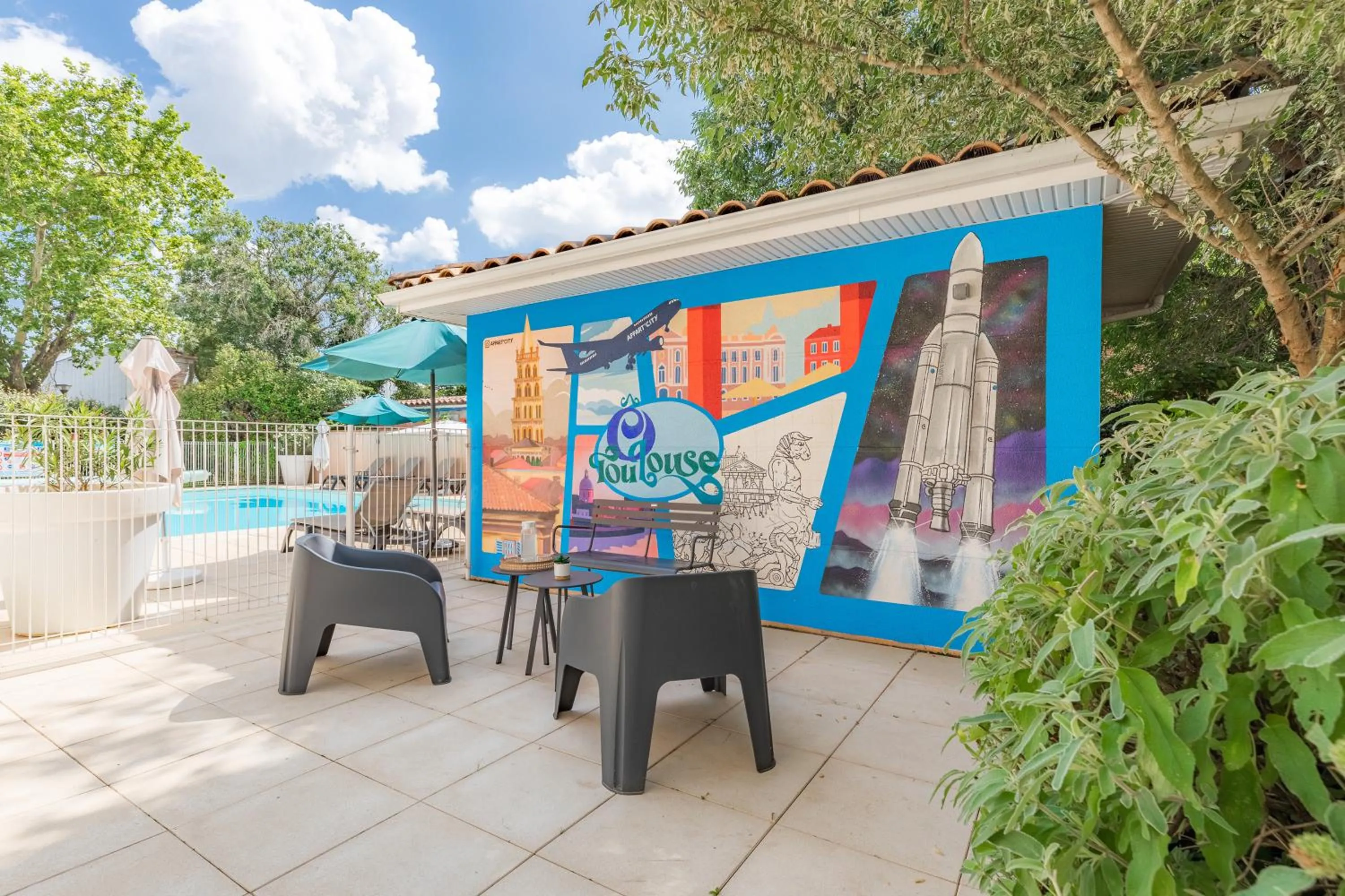 Patio in Appart'City Classic Toulouse Colomiers