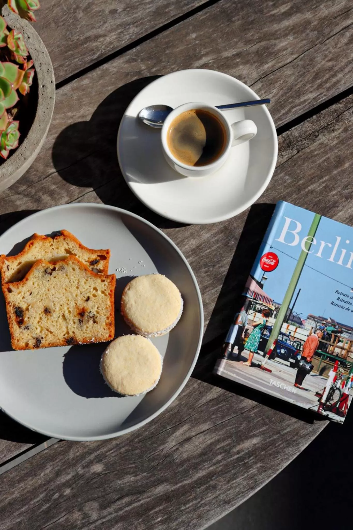 Breakfast in Cottage Puerto Buceo