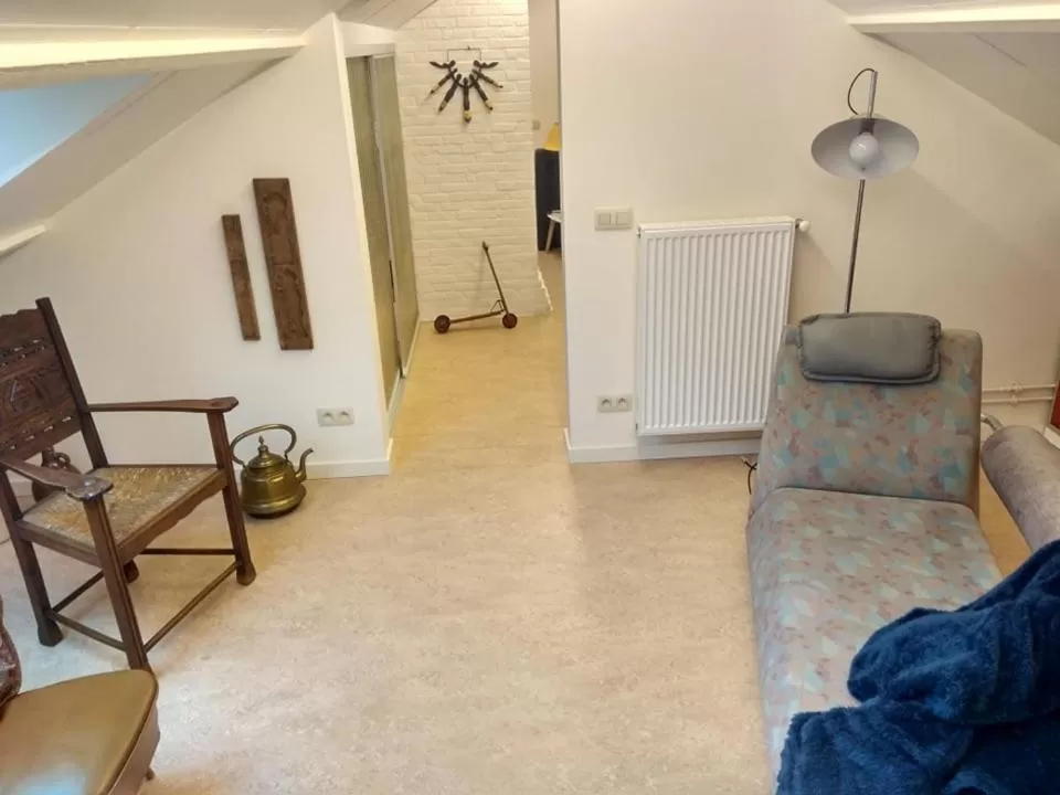 Photo of the whole room in B+B GOLF SCHILDE