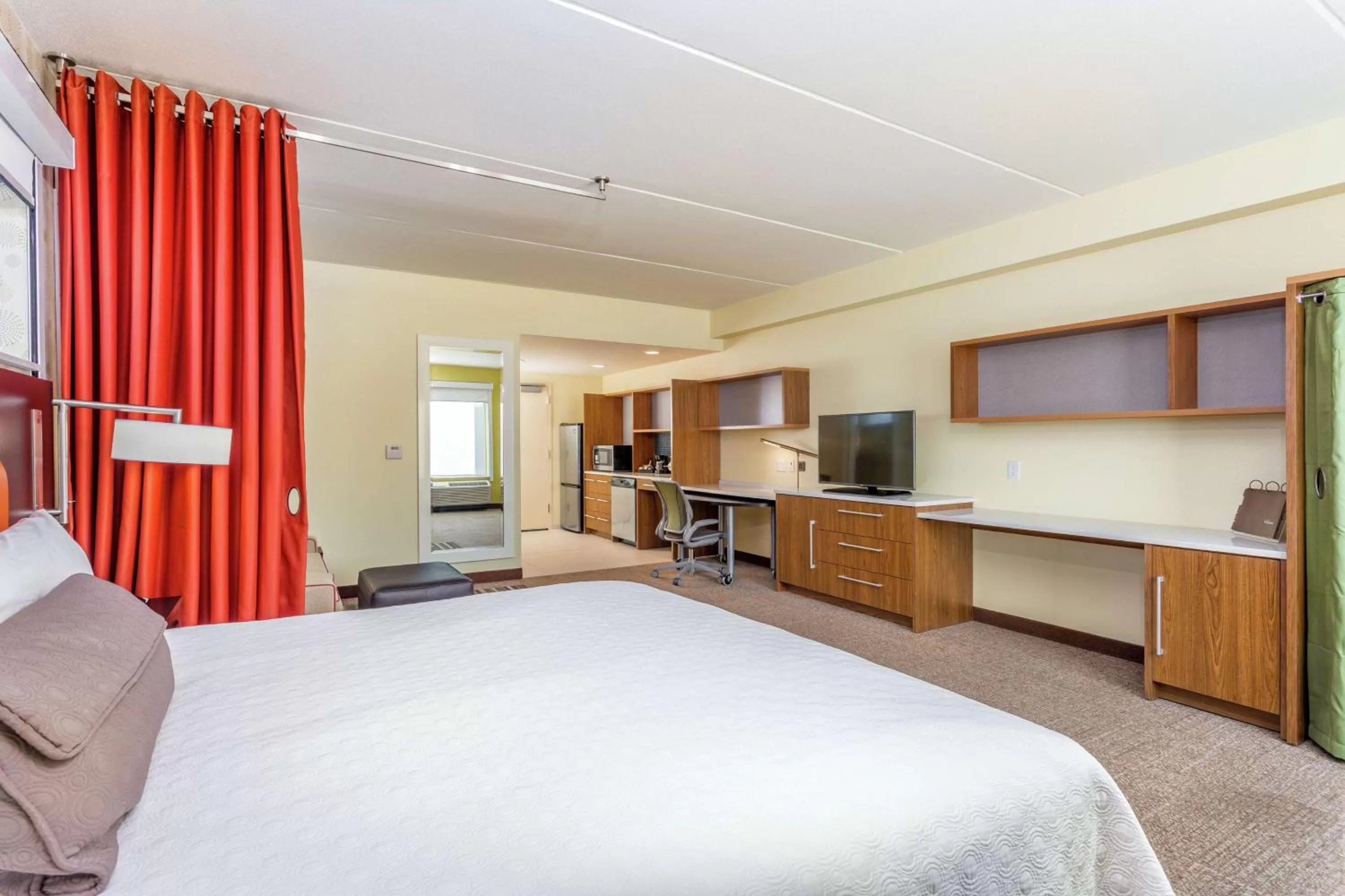 Bedroom, Bed in Home2 Suites by Hilton Albany Airport/Wolf Rd