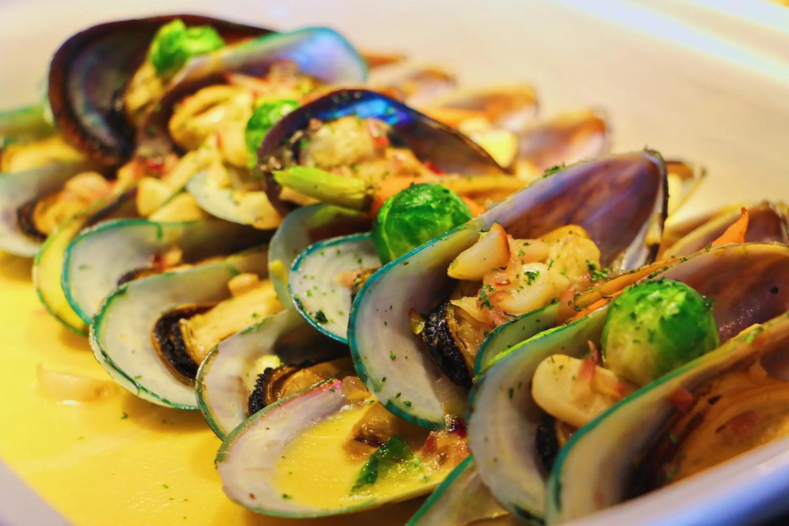 Restaurant/places to eat in Holiday Inn Guiyang City Center by IHG