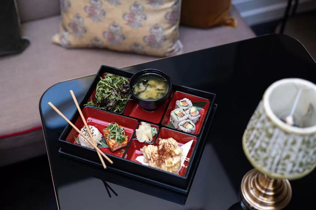 Food in The Tophams Hotel