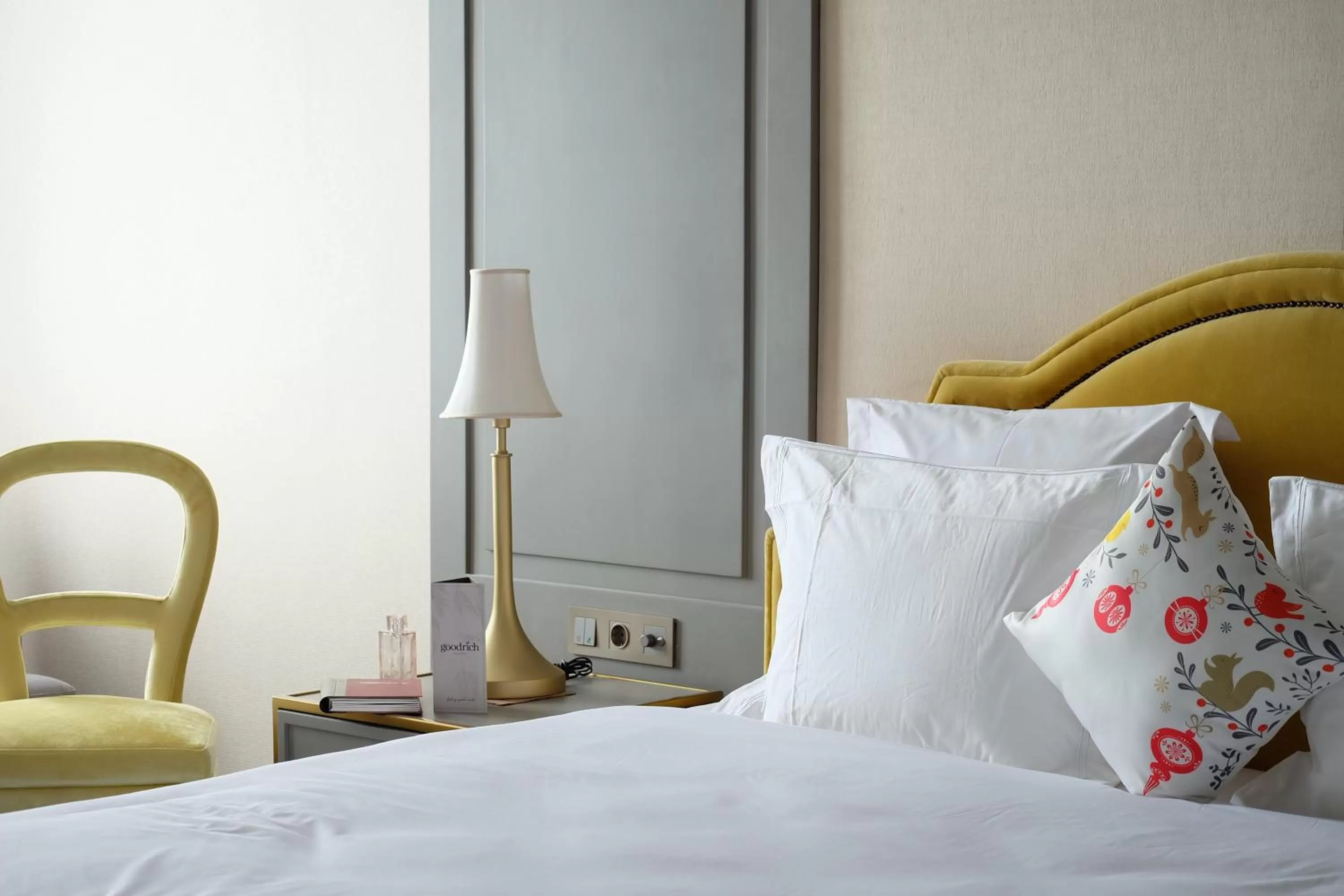 Bed in Goodrich Suites, Jakarta