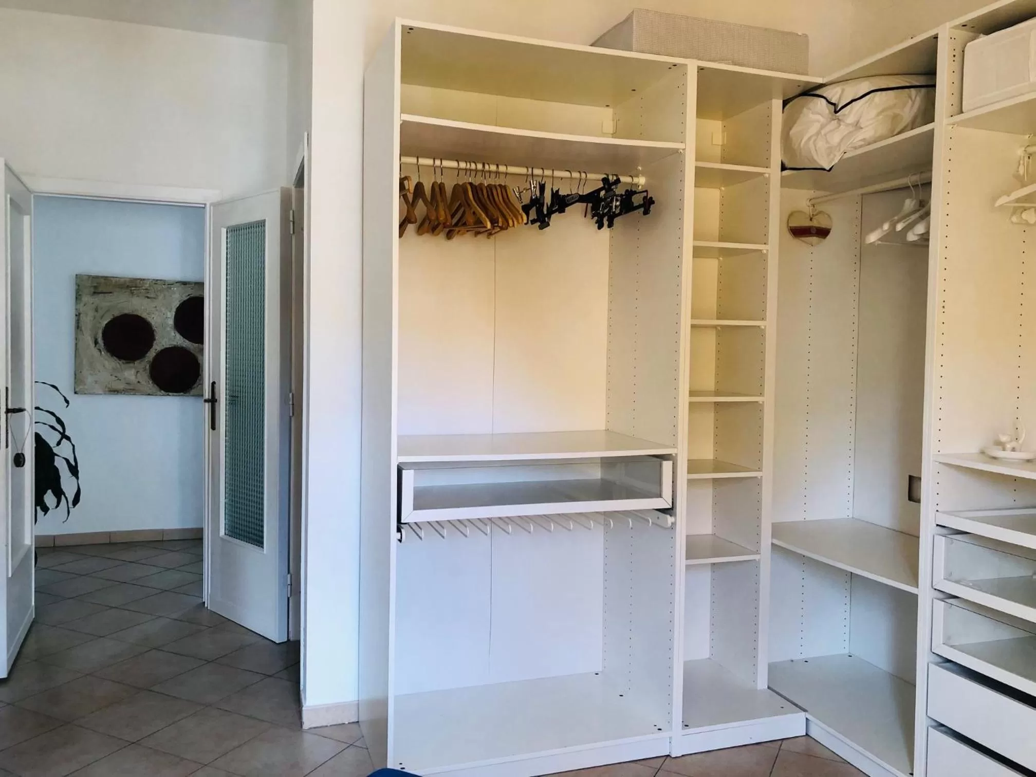 wardrobe, Bathroom in B&B Fashion style