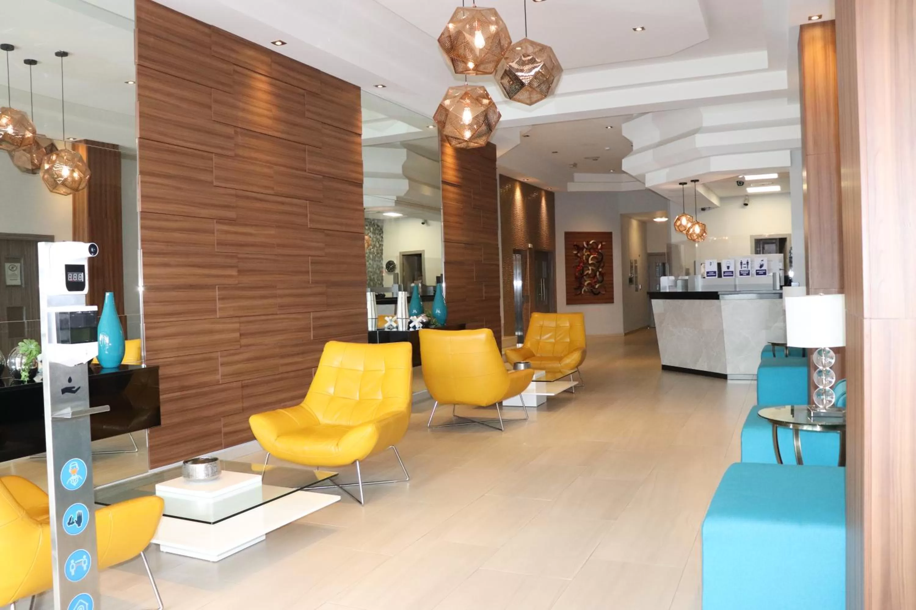 Living room in Hotel Puerta del Sol