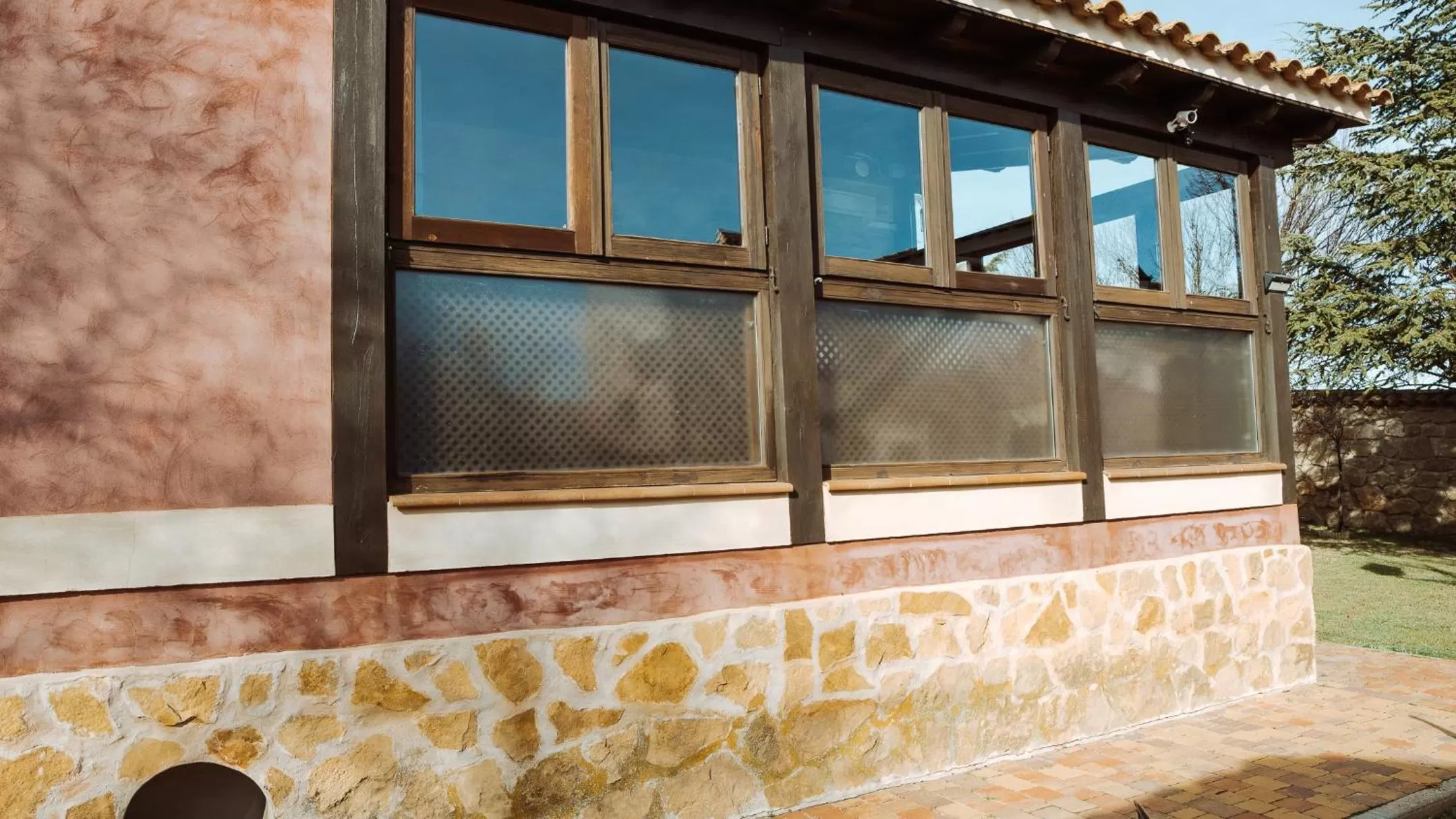 Property building in Hospedería Ballesteros