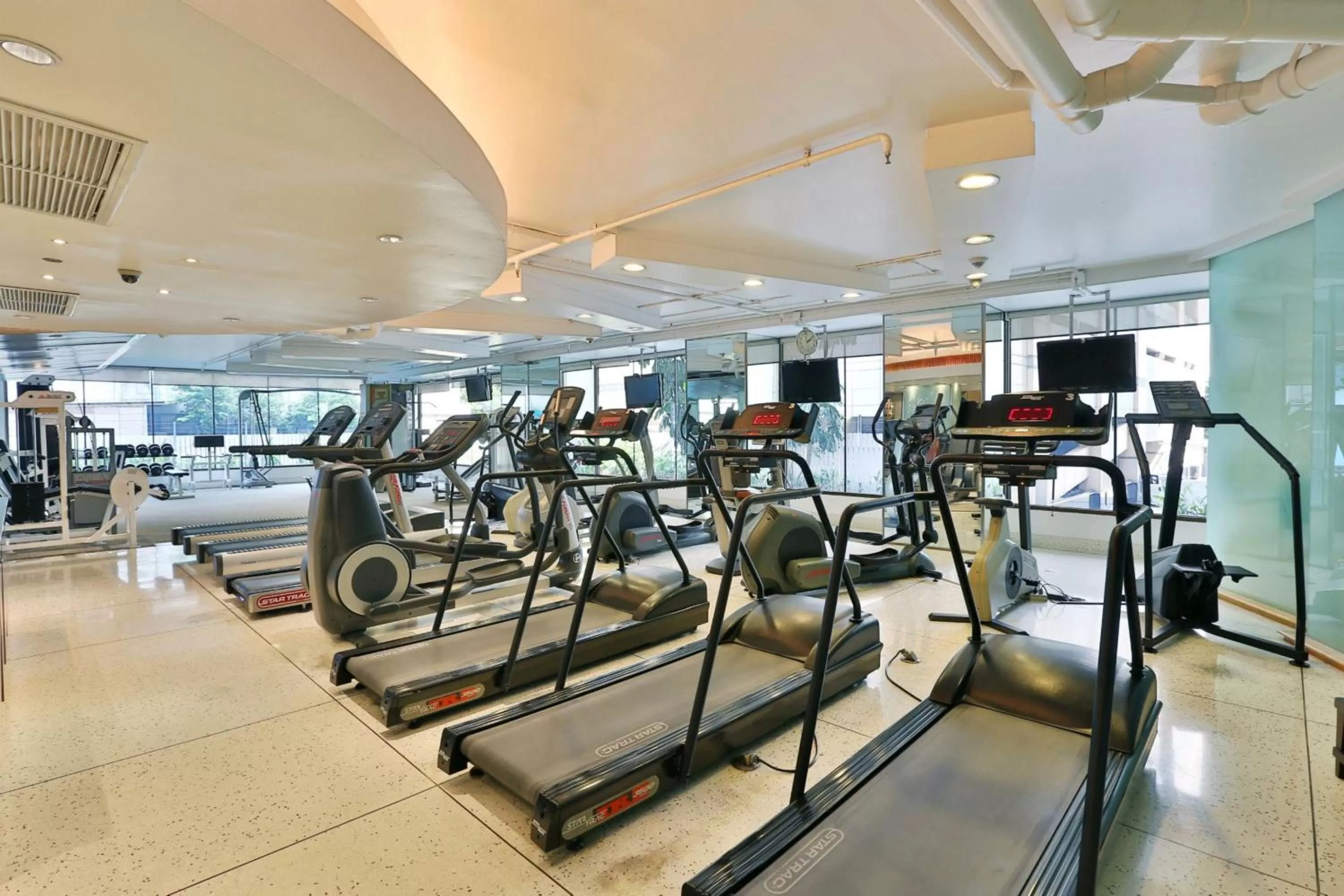 Fitness centre/facilities in The Quarter Saladaeng by UHG