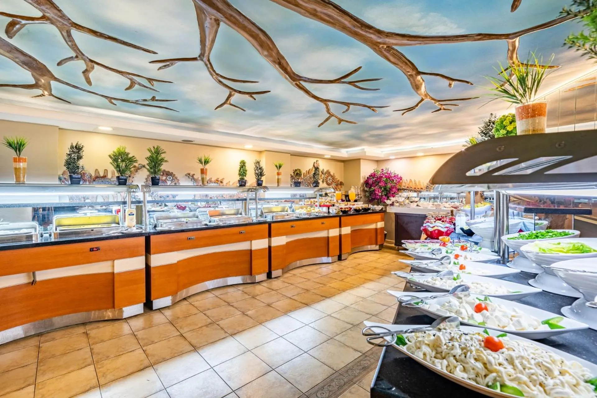 Restaurant/places to eat in Buyuk Velic Hotel