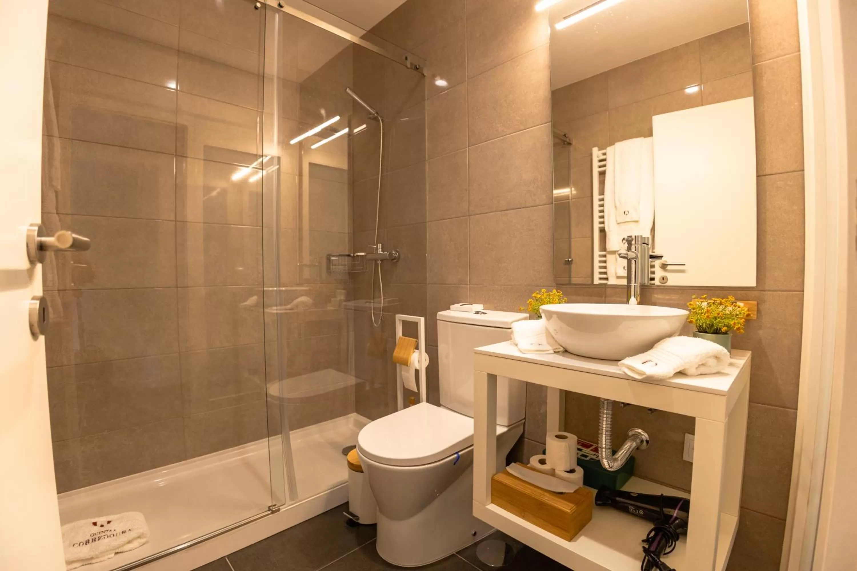 Bathroom in Quinta da Corredoura, Hotel Rural