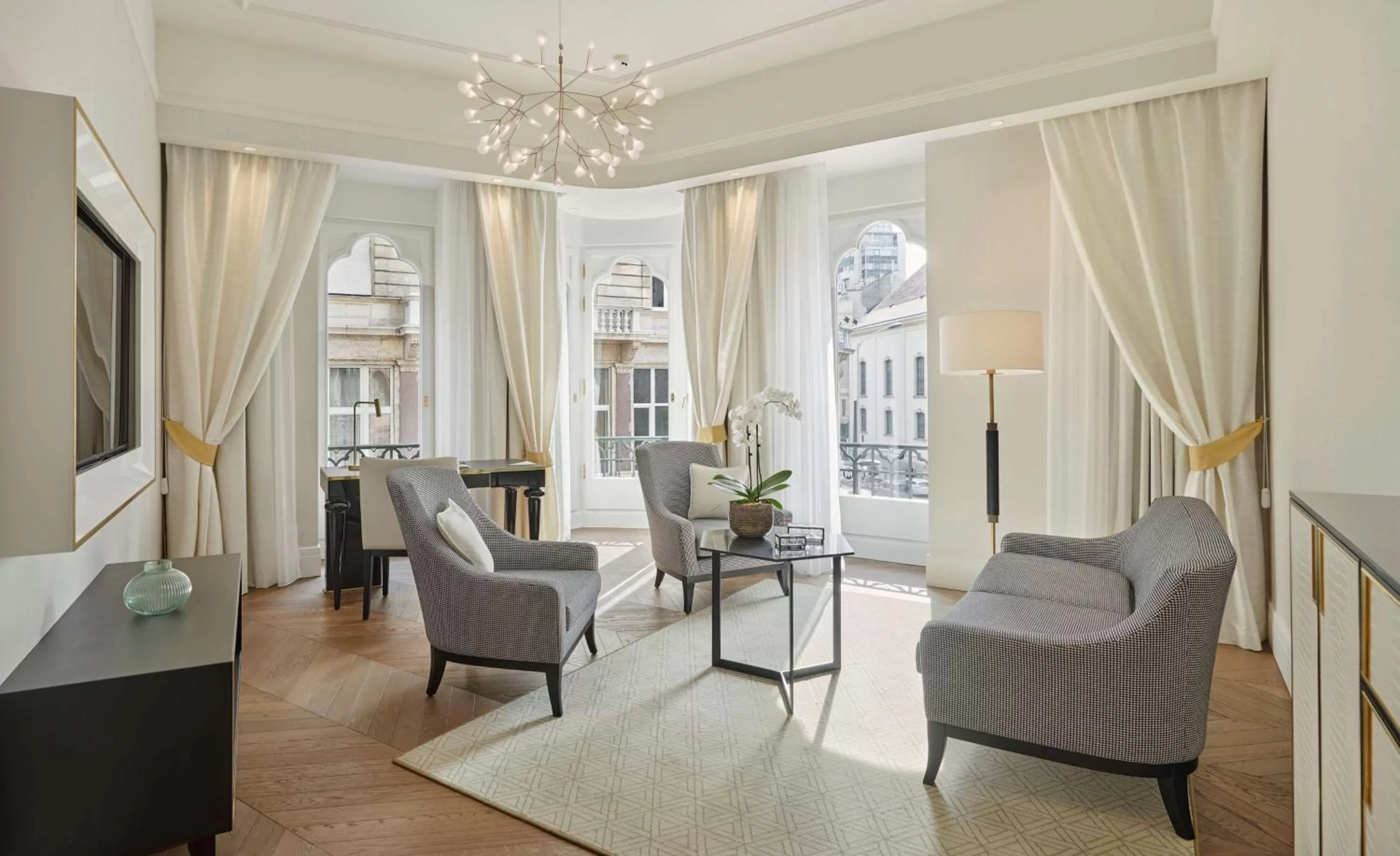 Photo of the whole room in Párisi Udvar Hotel Budapest, part of Hyatt