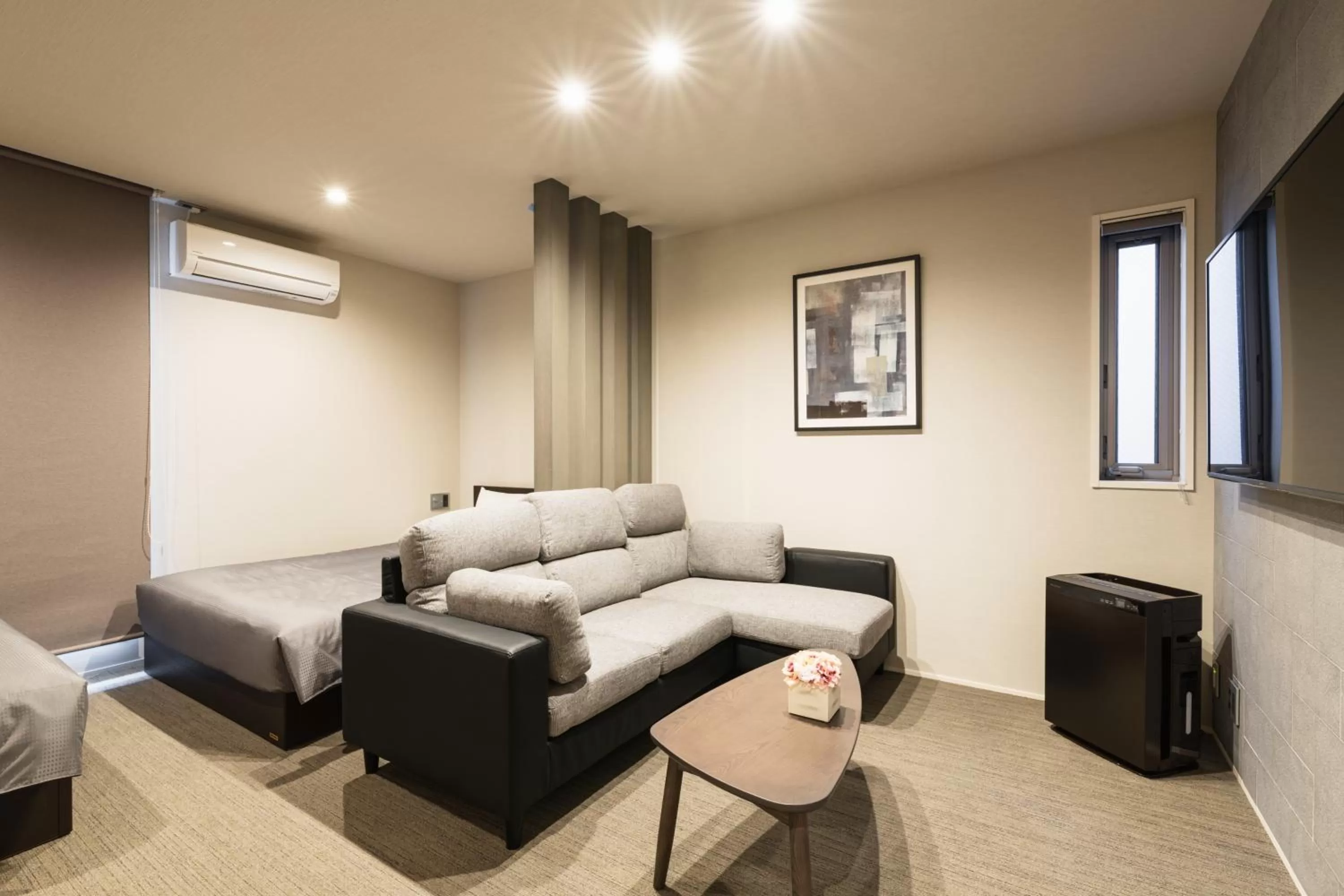 Photo of the whole room in GRAND BASE Hakata Naraya