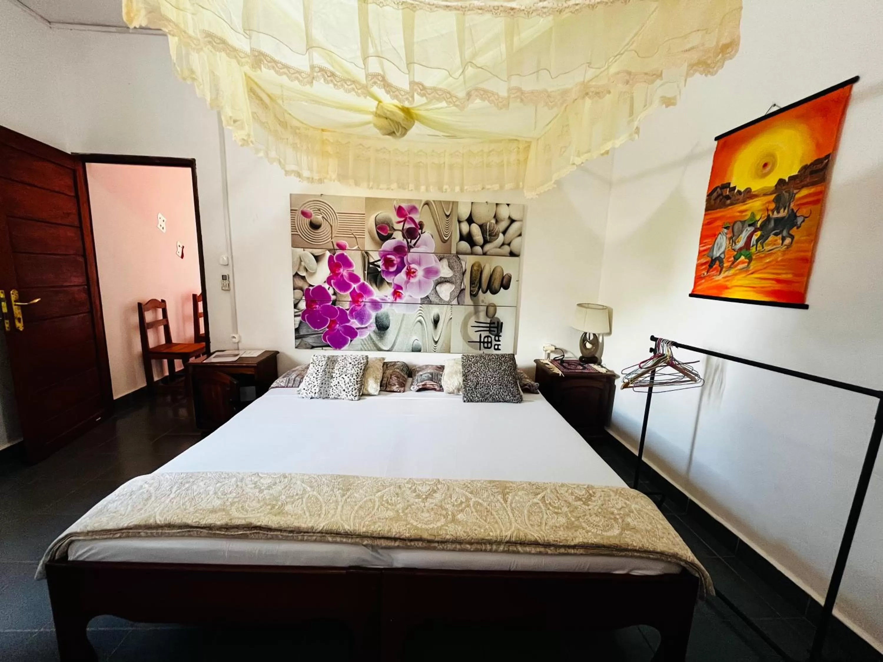 Bed in Régina Lodge Diégo Suarez Madagascar