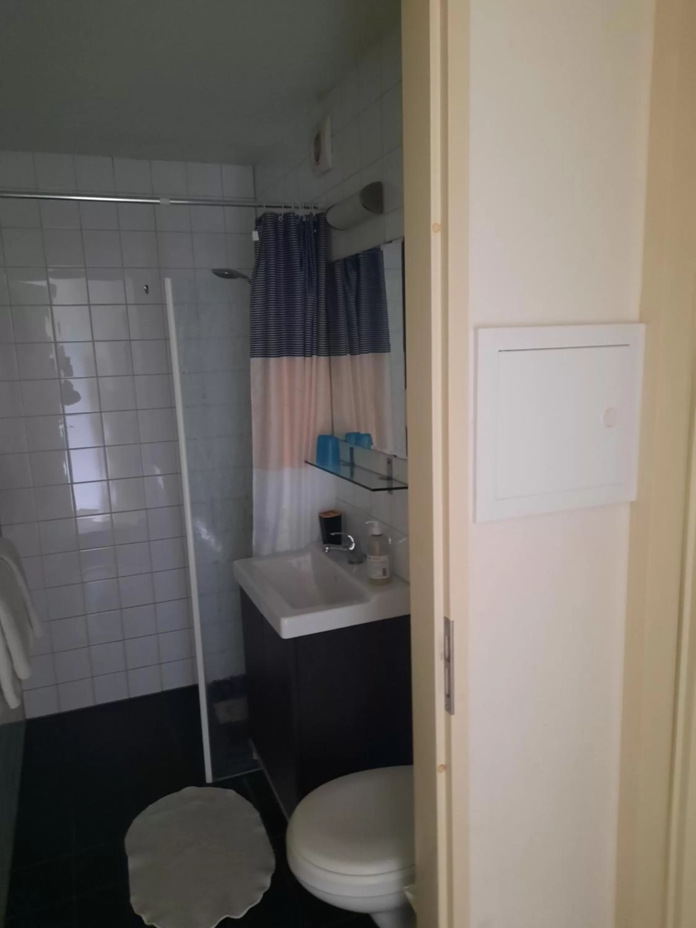 Bathroom in Quarenta Studio