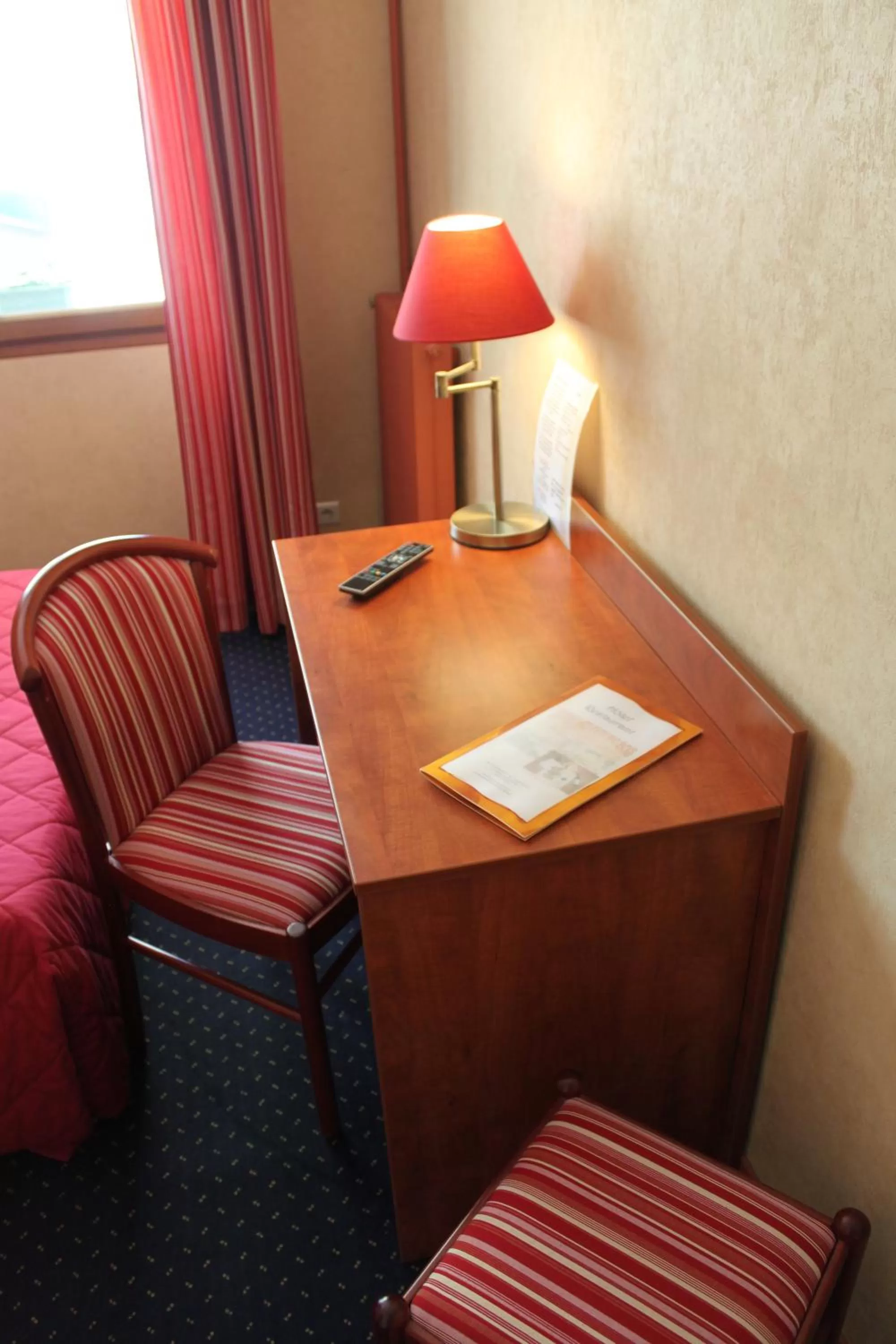 Seating area in Au Feu de Bois