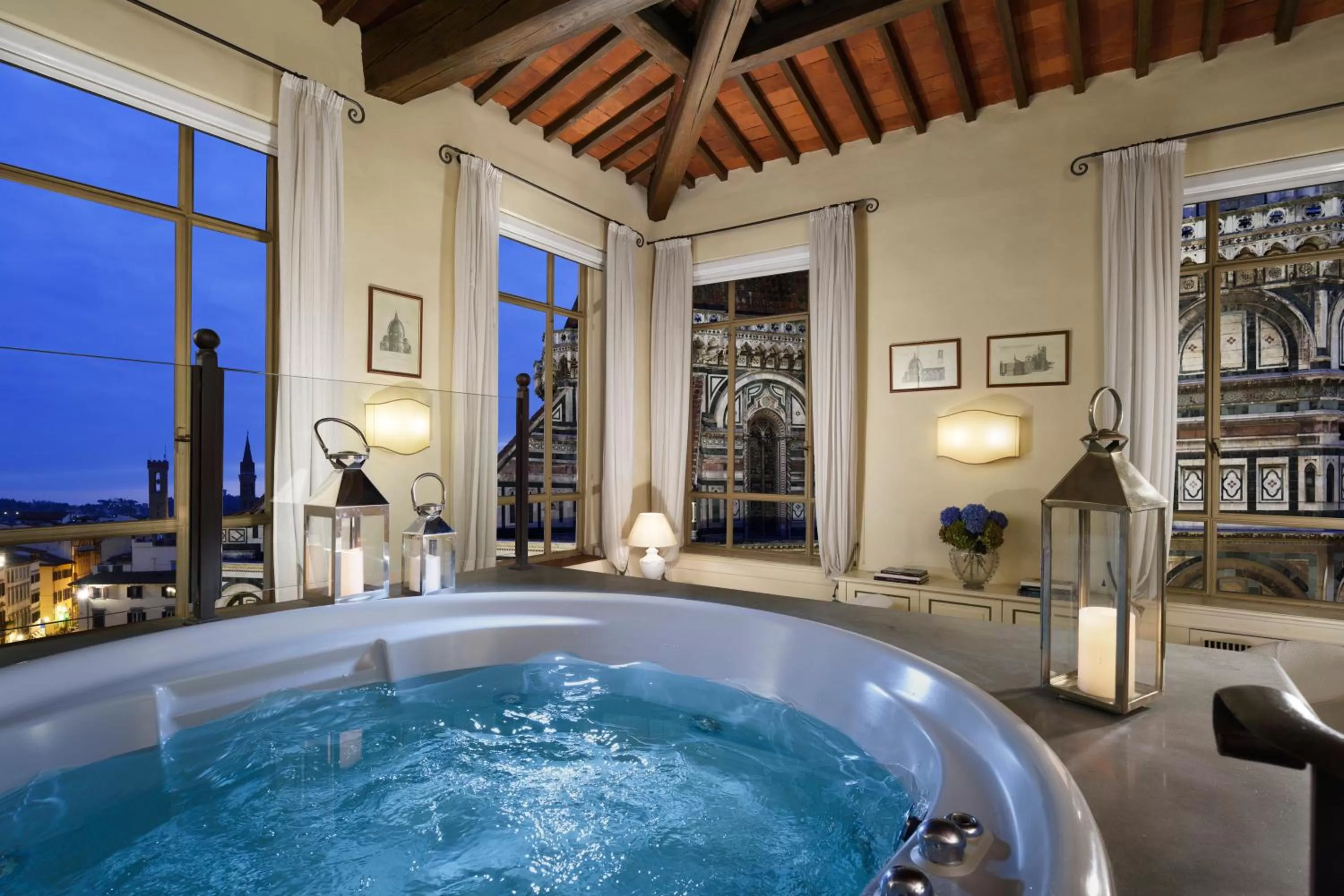 Hot Tub in Palazzo Niccolini al Duomo Residenza D'Epoca