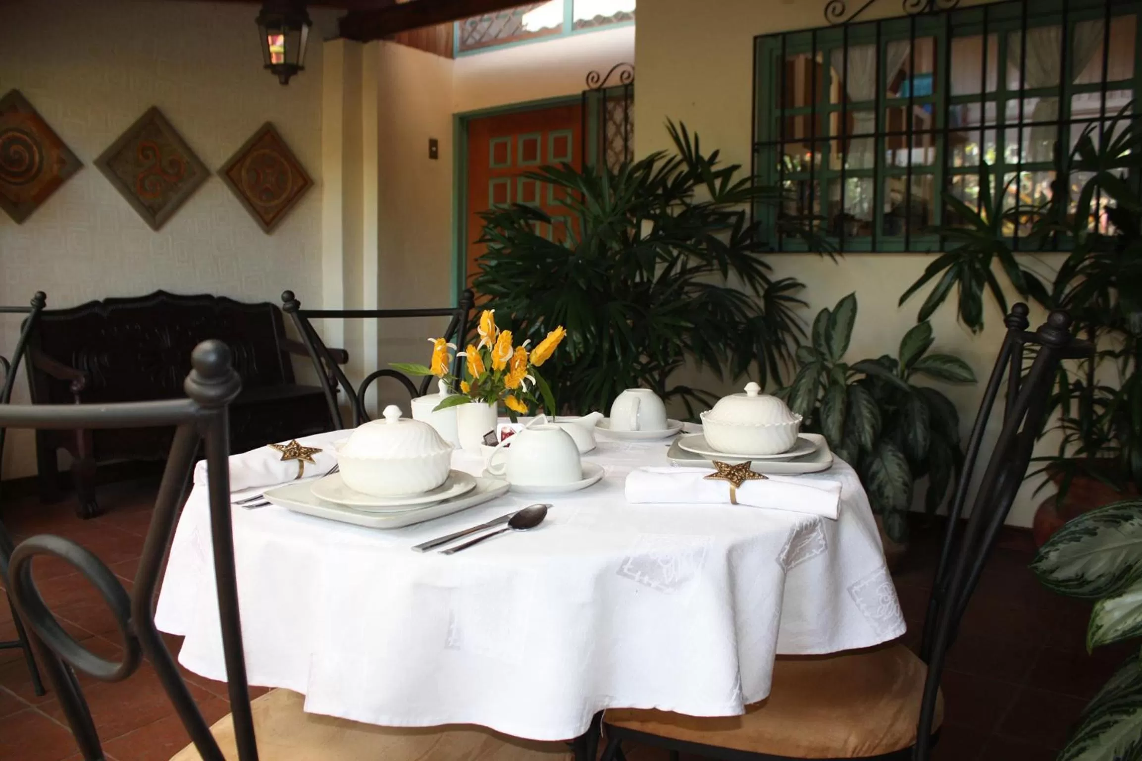 Breakfast, Restaurant/Places to Eat in Tierra Magica B&B and Art Studio