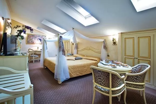 Photo of the whole room, Bed in Vip's Motel Luxury Accommodation & Spa
