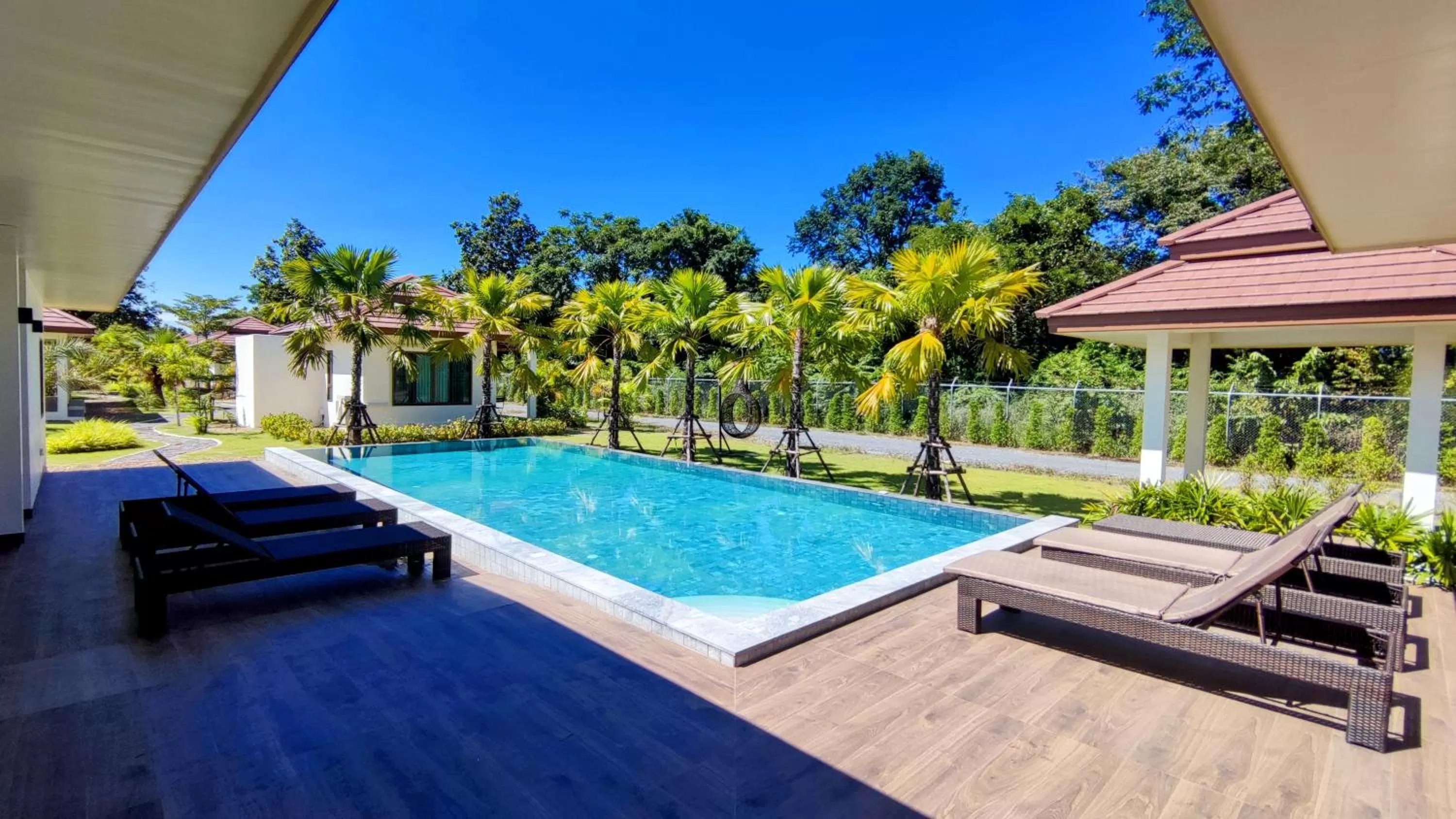 Pool view in Isan Golf & Adventure Hotel