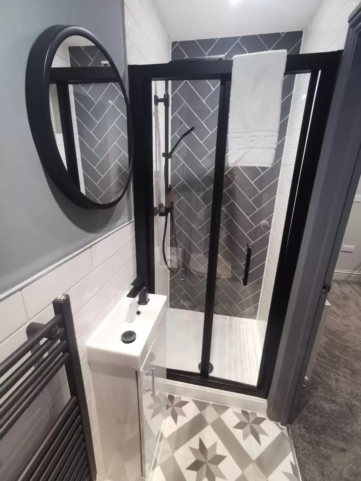 Double Room in Mansel House - by TIFA Stays Double Room in Mansel House - by TIFA Stays