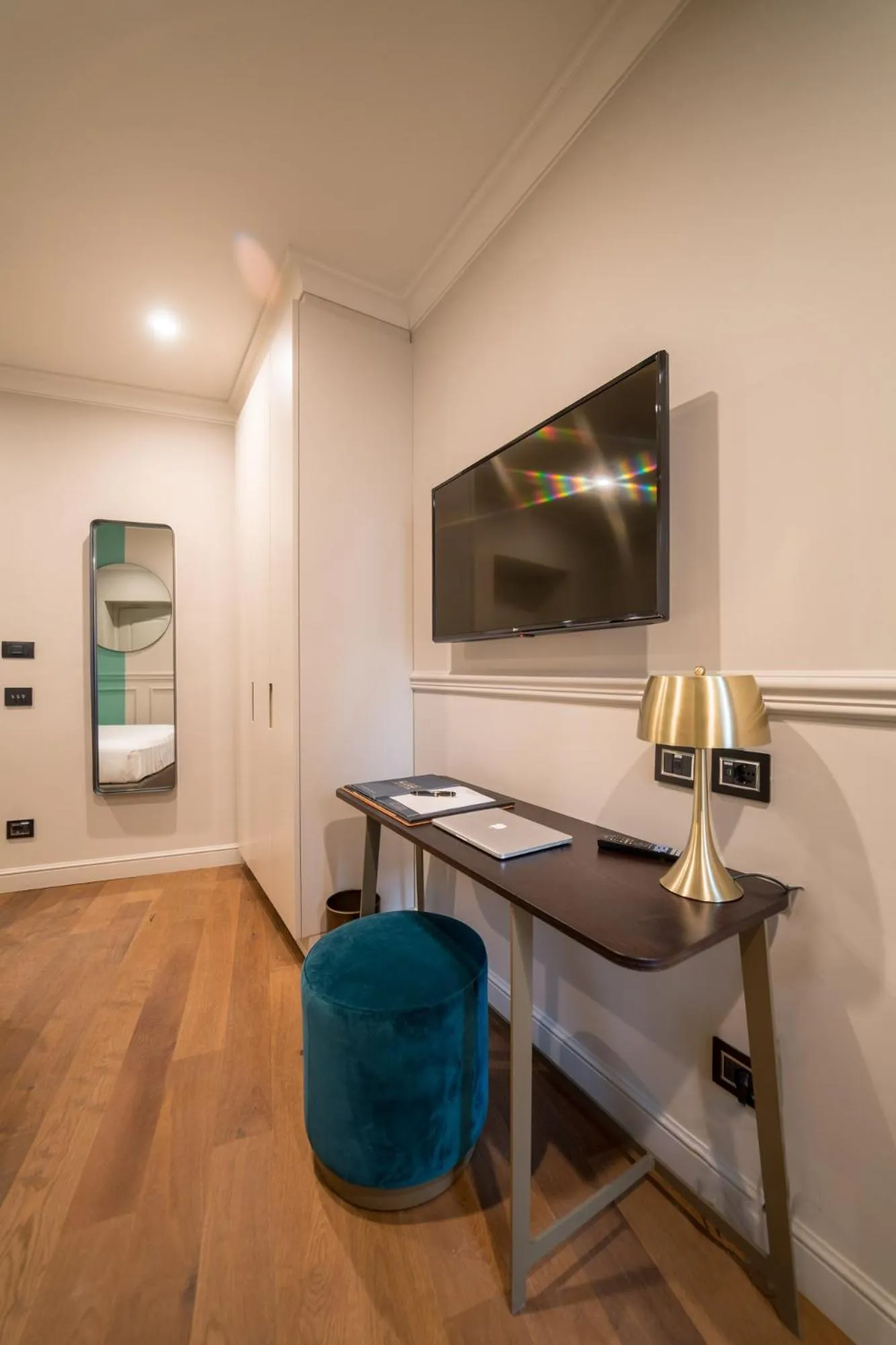 TV and multimedia in Palazzo 42 - Boutique Hotel & Suites