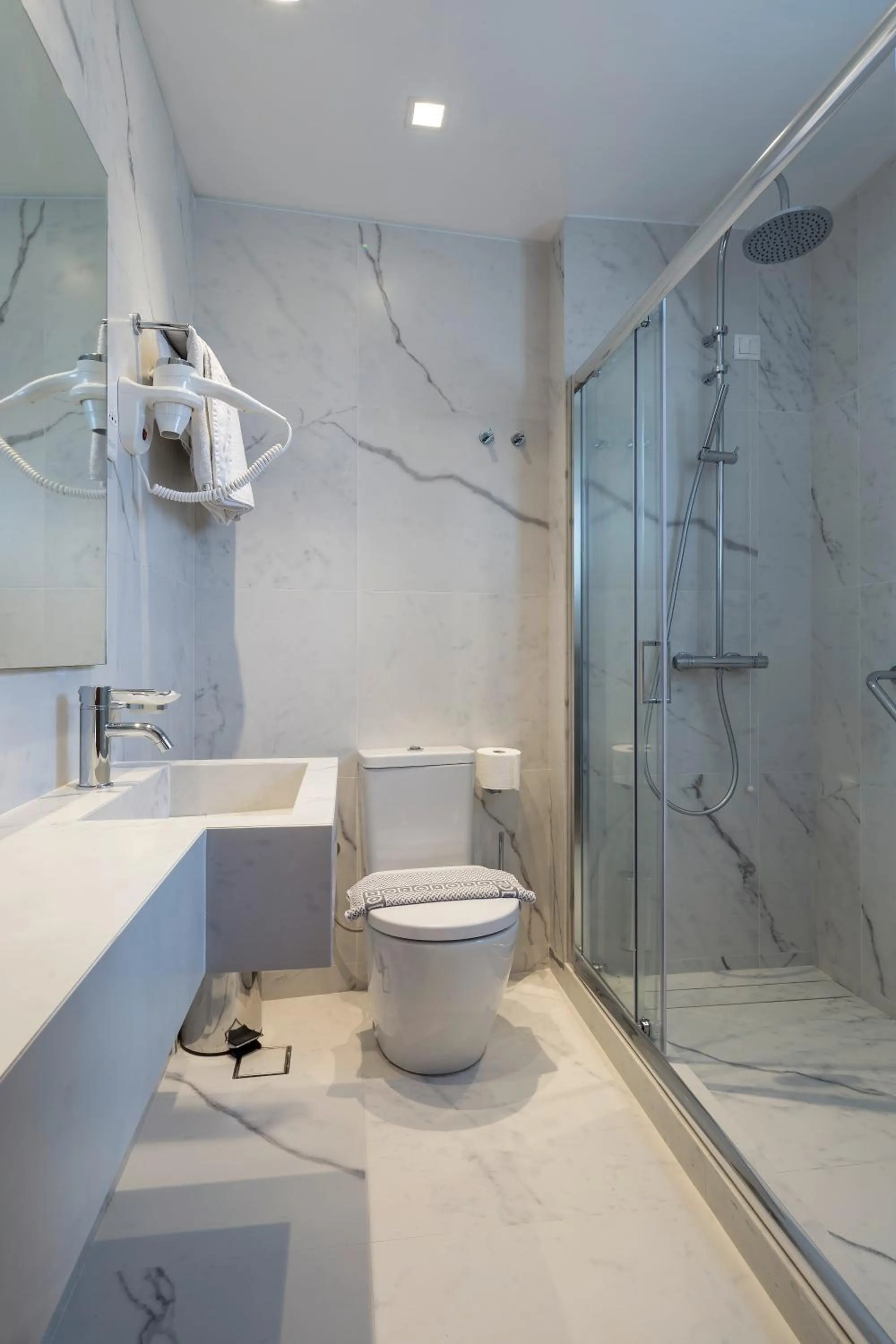 Shower in Athos Hotel