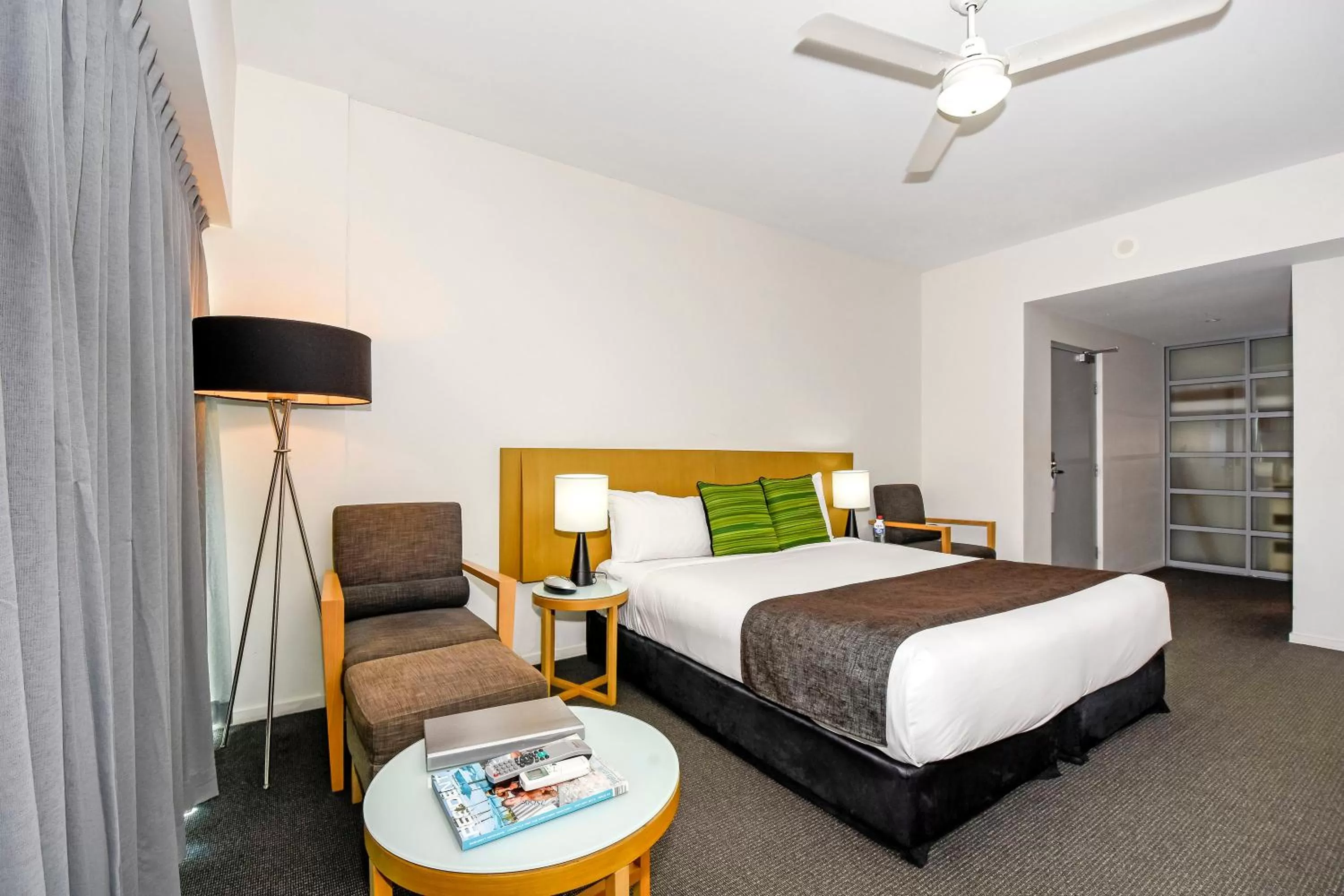 Bedroom, Bed in Mantra Pandanas